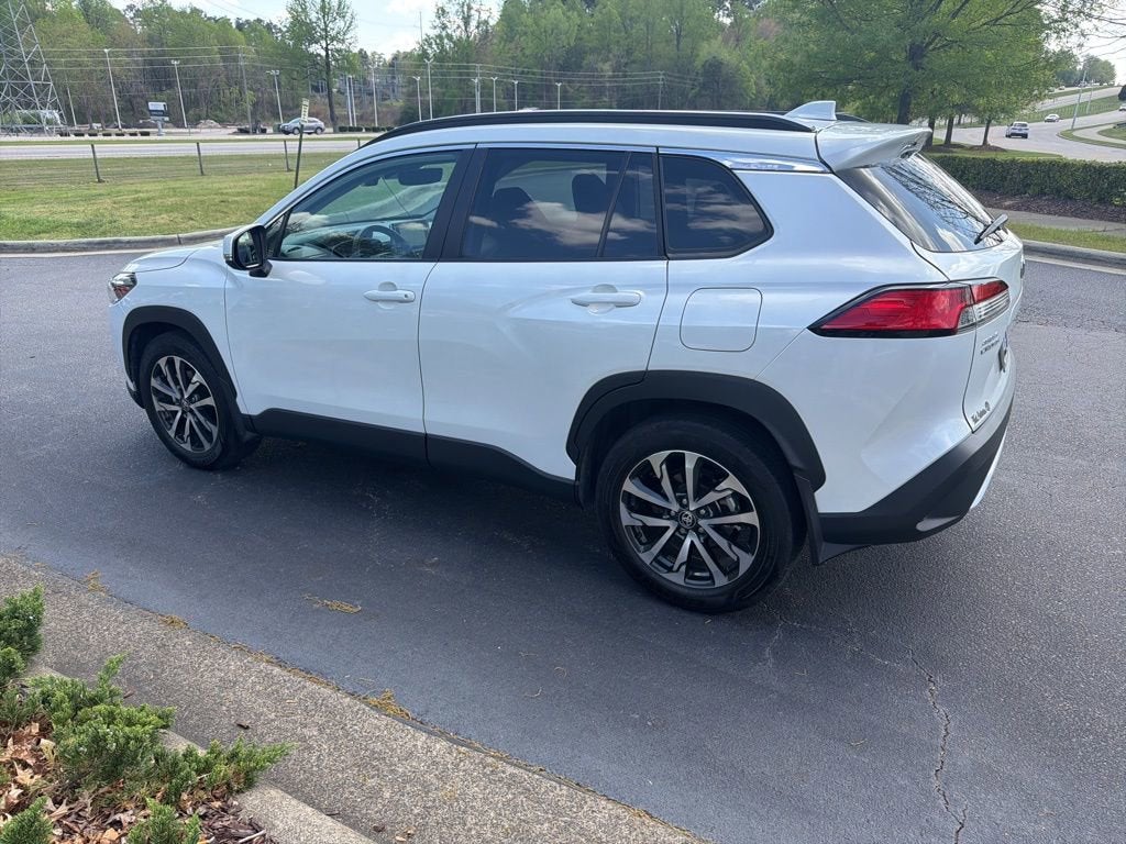 2024 Toyota Corolla Cross XLE
