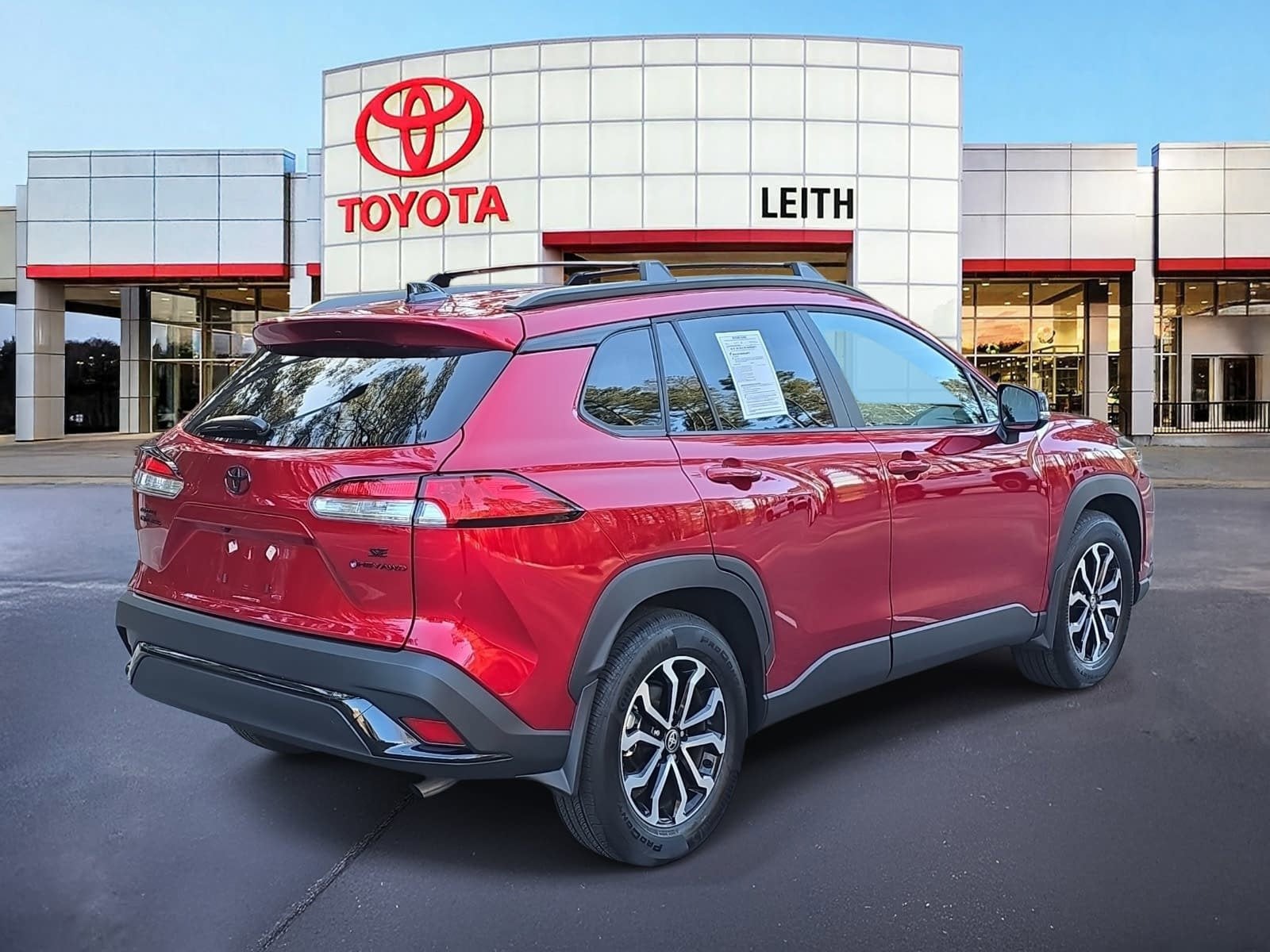 2025 Toyota Corolla Cross Hybrid SE