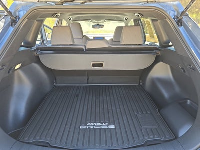2025 Toyota Corolla Cross Hybrid SE