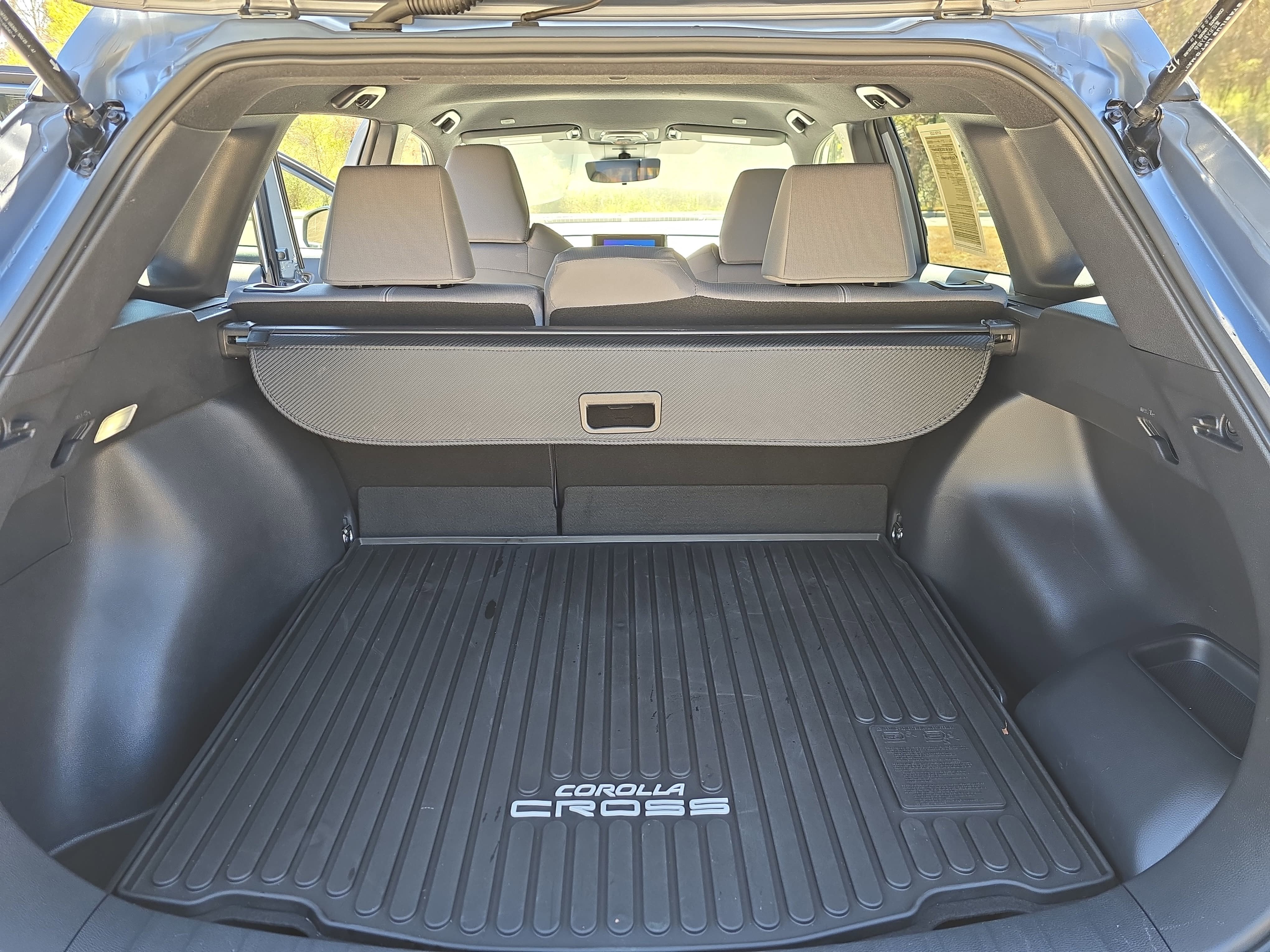 2025 Toyota Corolla Cross Hybrid SE