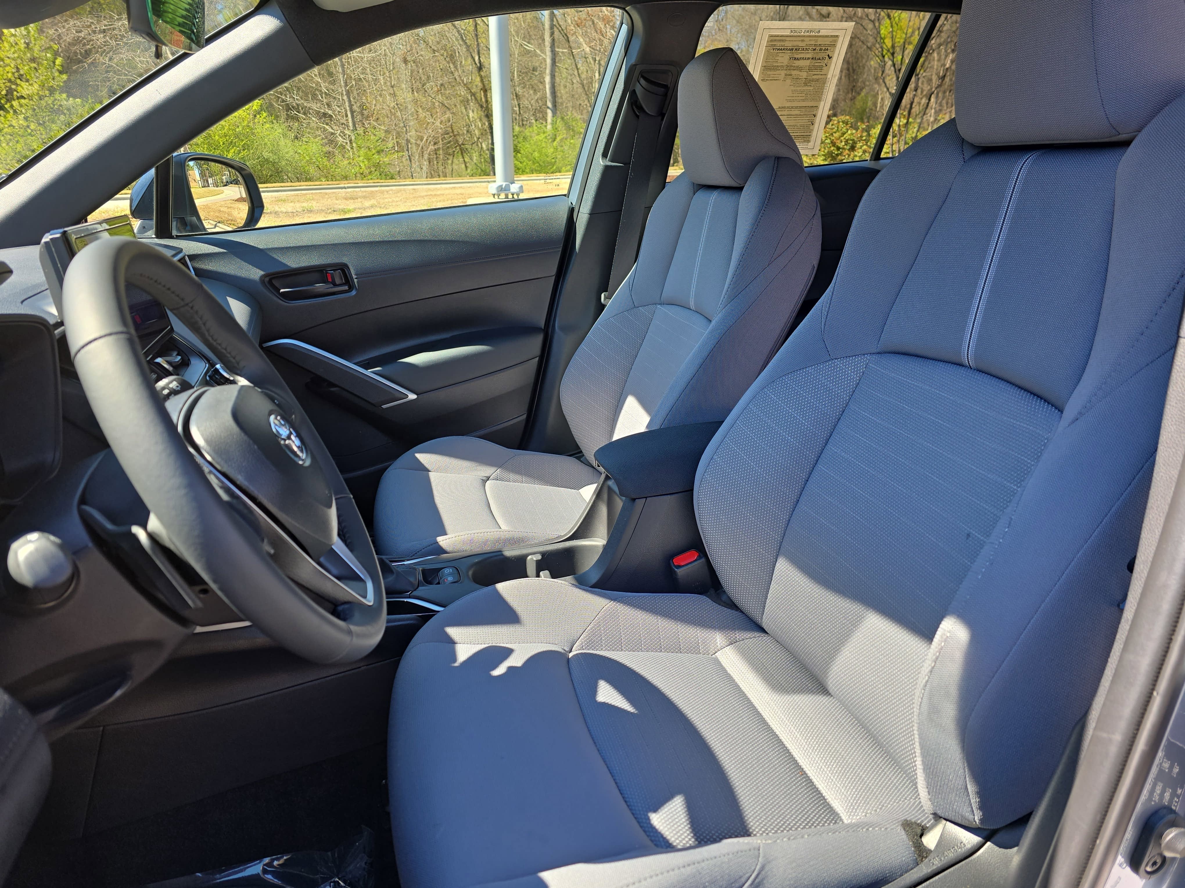 2025 Toyota Corolla Cross Hybrid SE