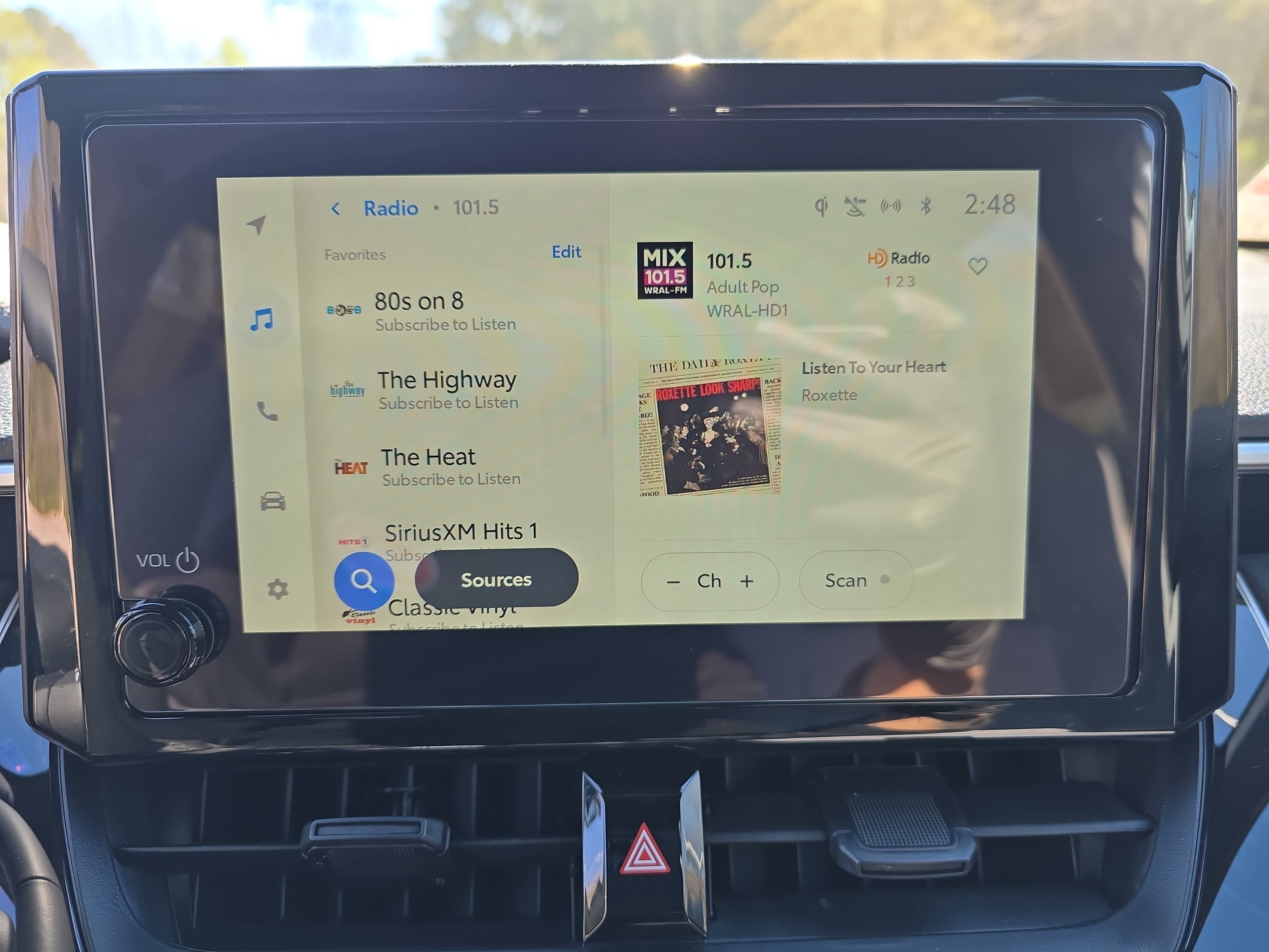 2025 Toyota Corolla Cross Hybrid SE