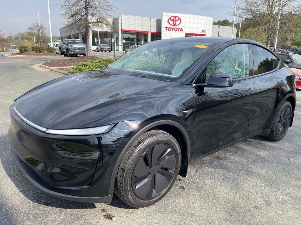 2026 Tesla Model Y Base