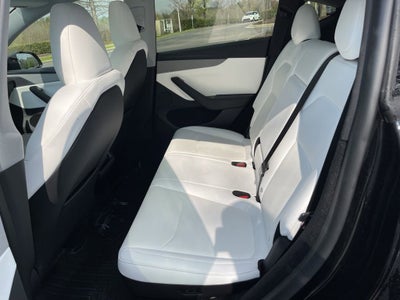 2026 Tesla Model Y Base