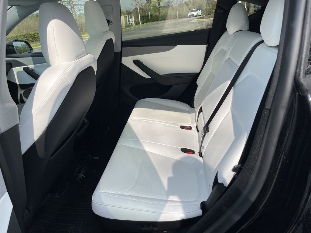 2026 Tesla Model Y Base