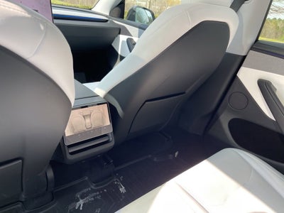 2026 Tesla Model Y Base