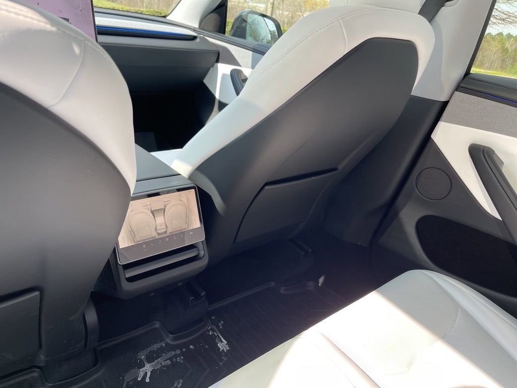 2026 Tesla Model Y Base