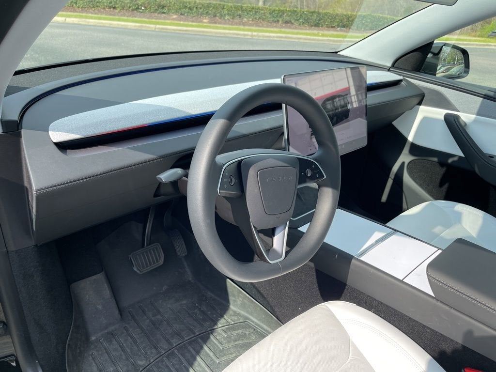 2026 Tesla Model Y Base