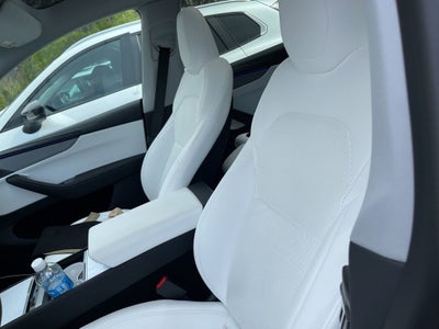 2026 Tesla Model Y Base