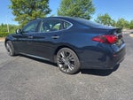 2017 INFINITI Q70L 5.6