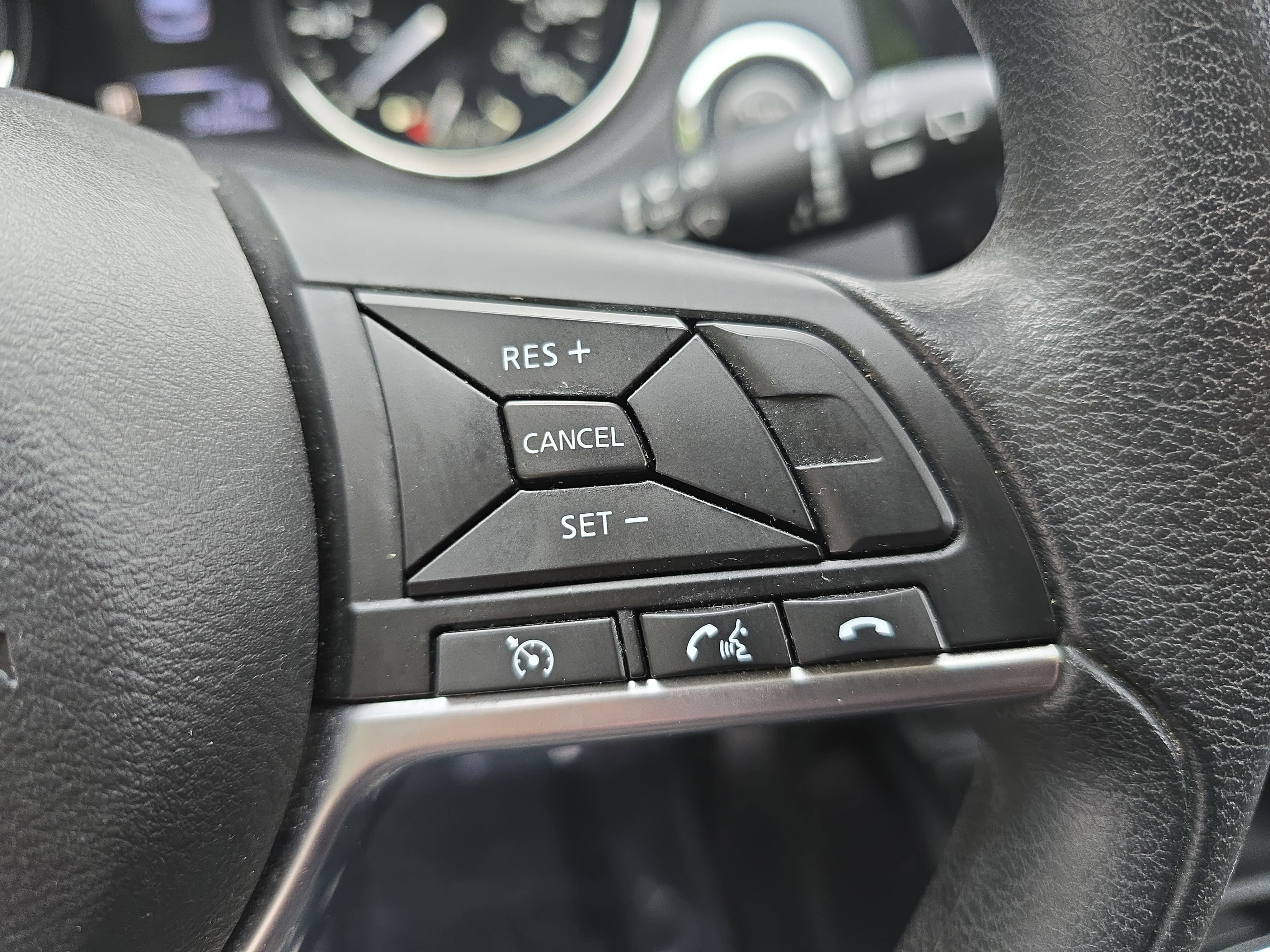 2018 Nissan Rogue Sport SV