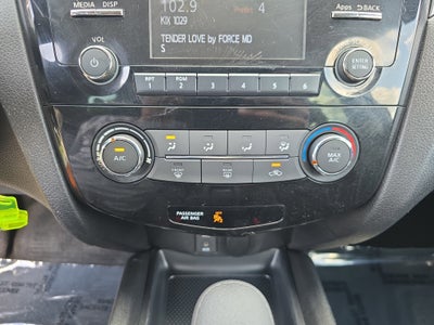 2016 Nissan Rogue S