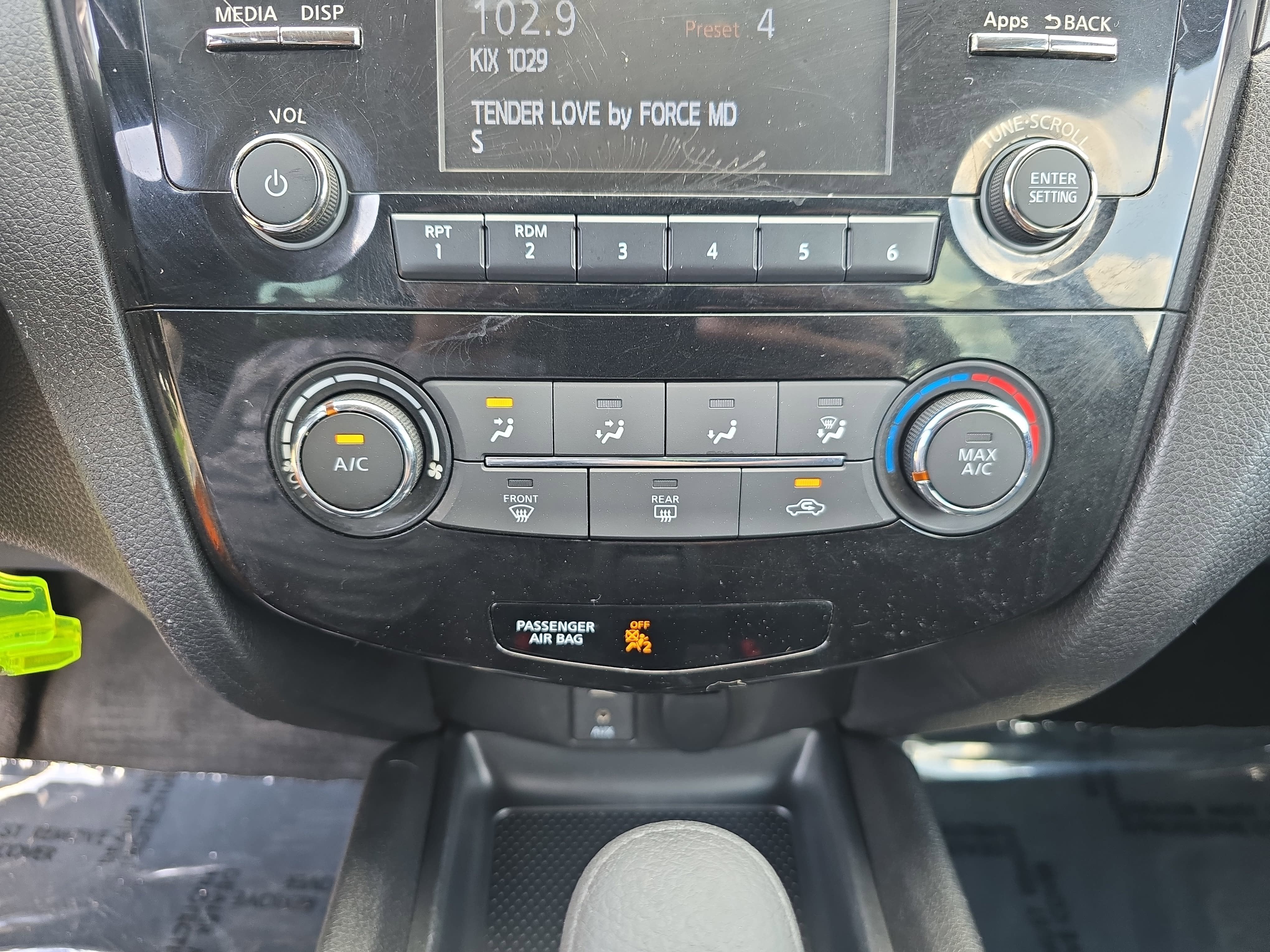 2016 Nissan Rogue S
