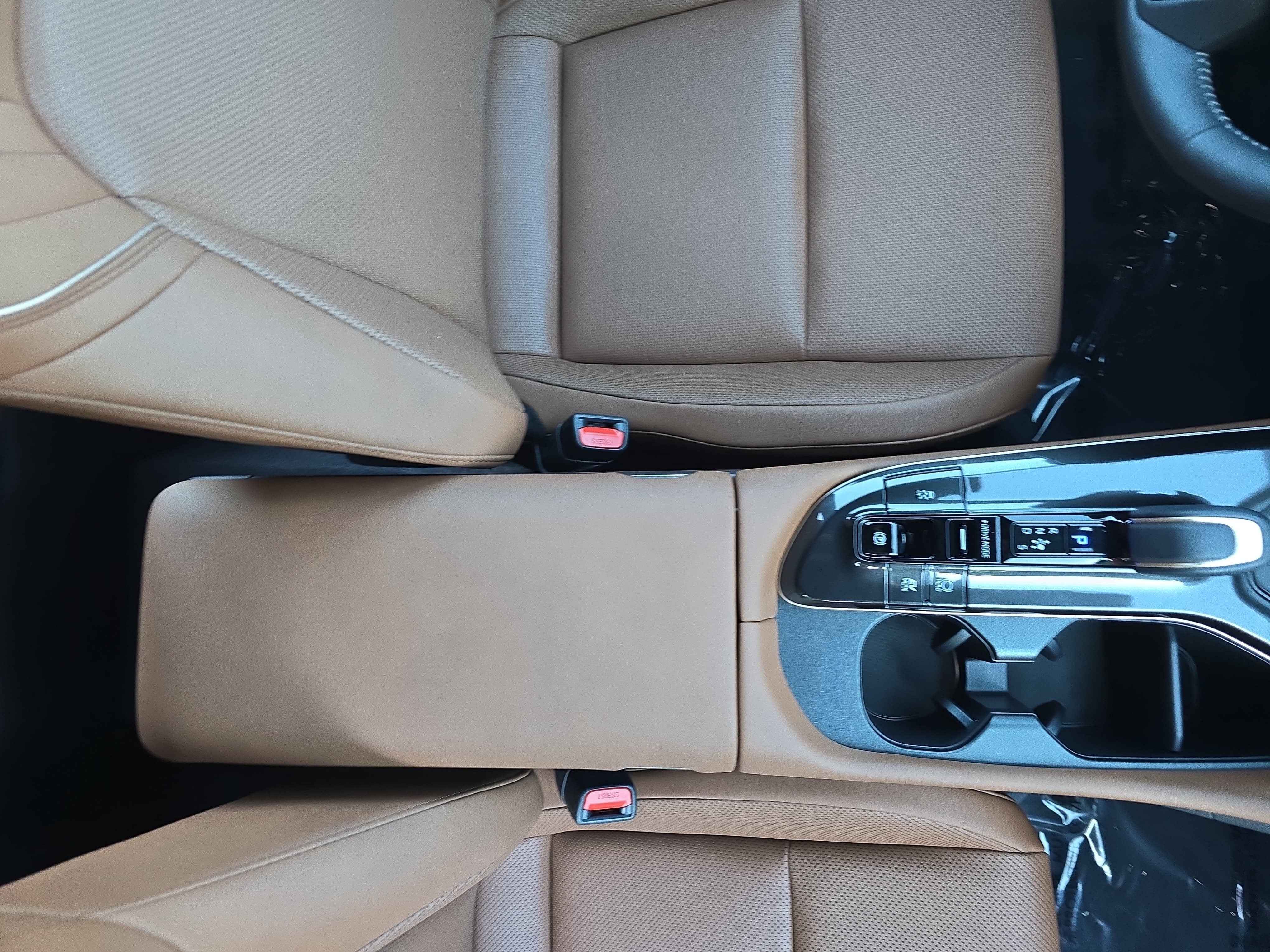 2025 Toyota Crown Signia Limited