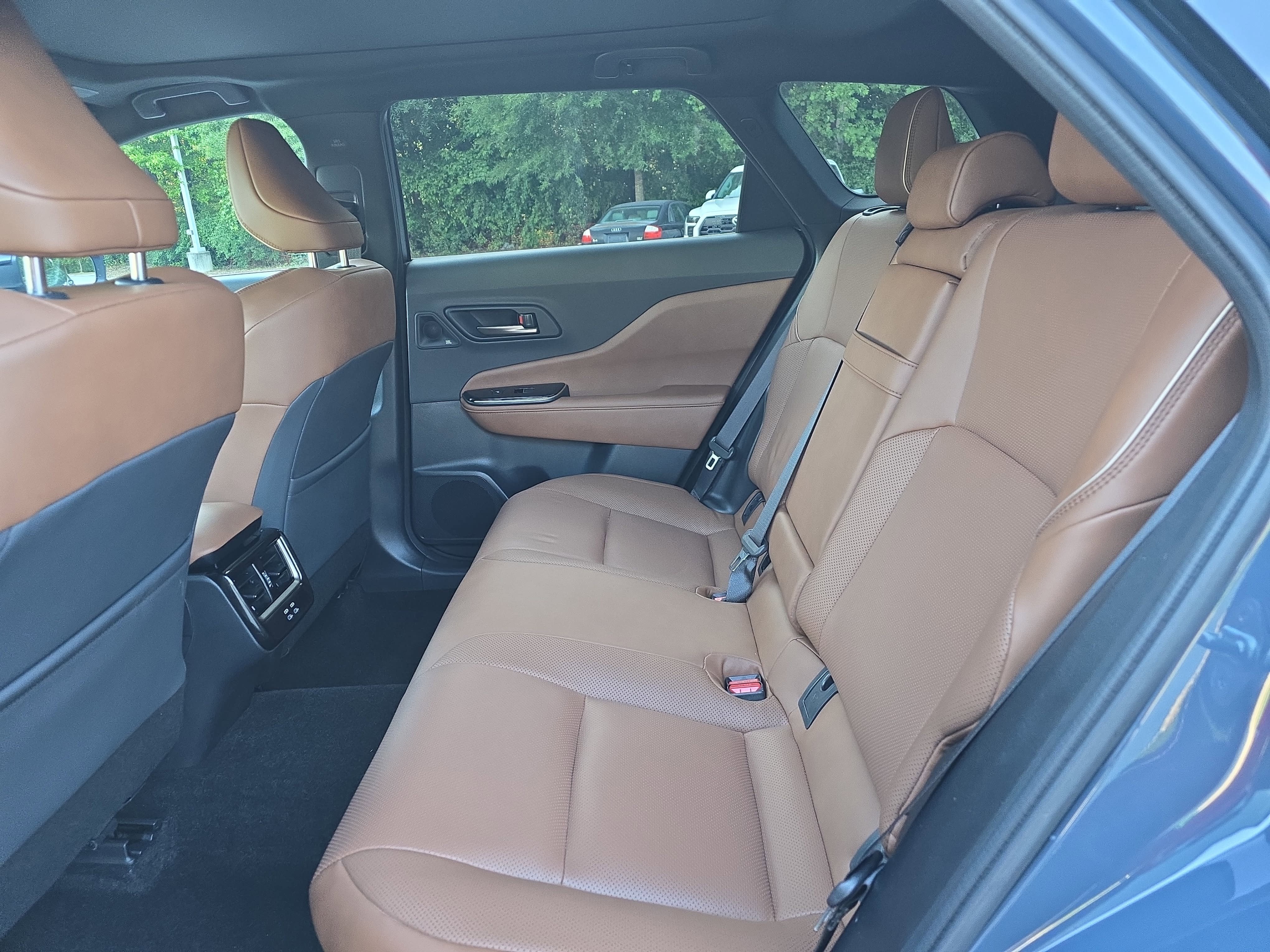 2025 Toyota Crown Signia Limited