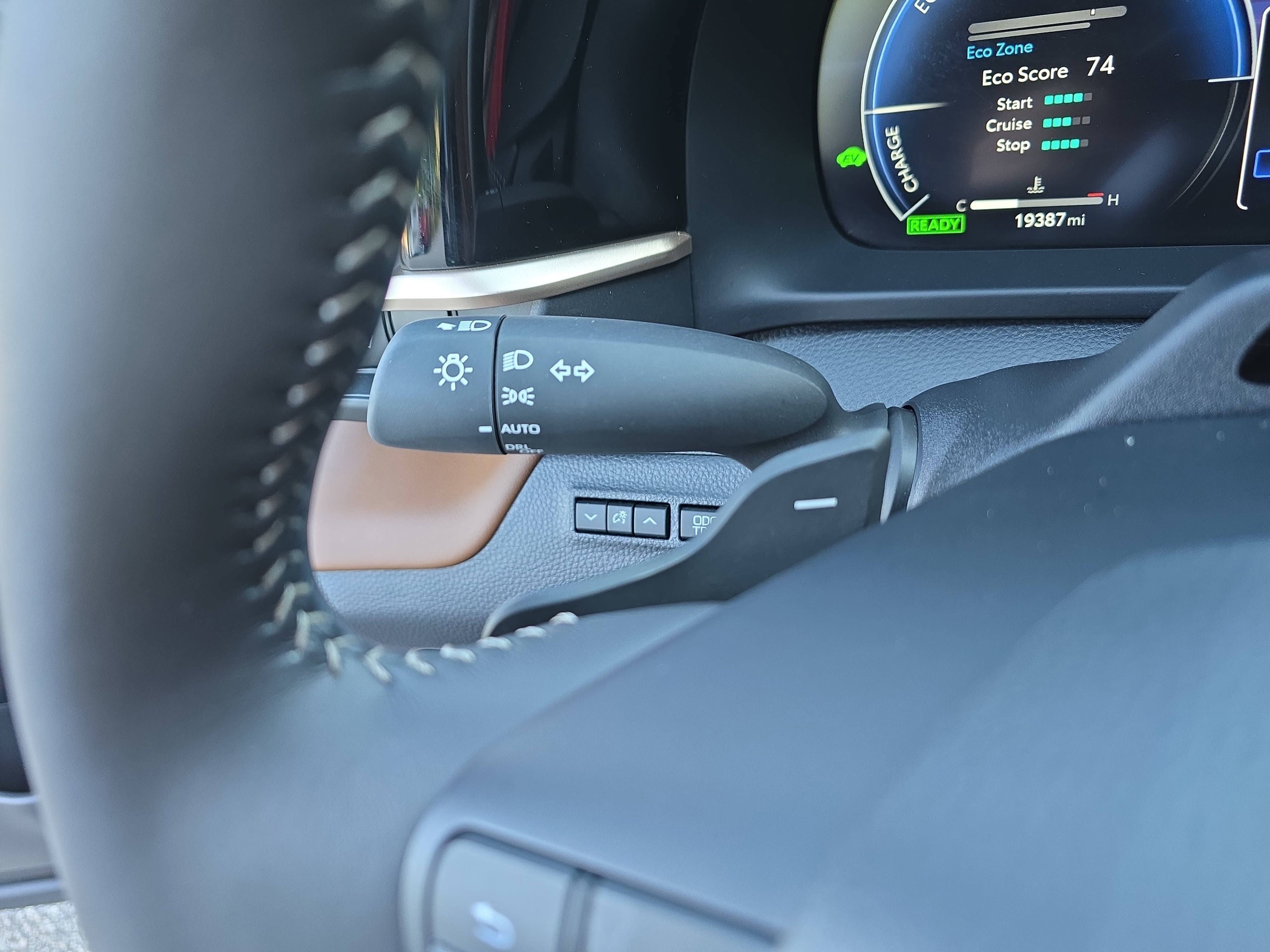 2025 Toyota Crown Signia Limited