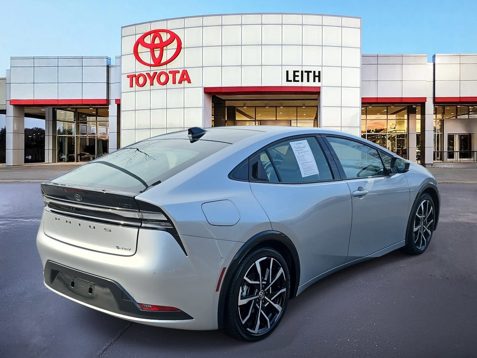 2025 Toyota Prius Plug-In Hybrid XSE Premium