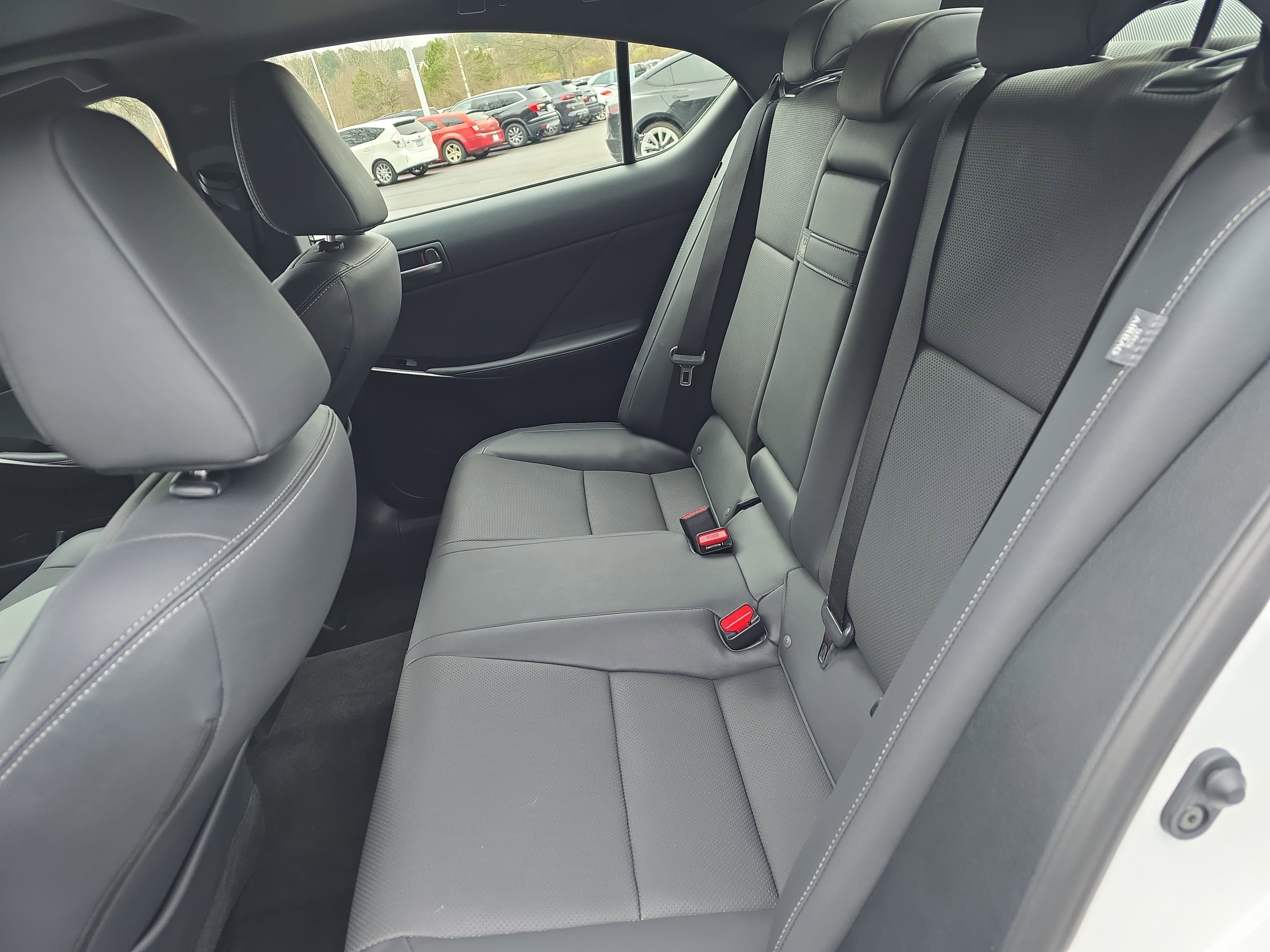 2025 Lexus IS IS 350 F SPORT Design