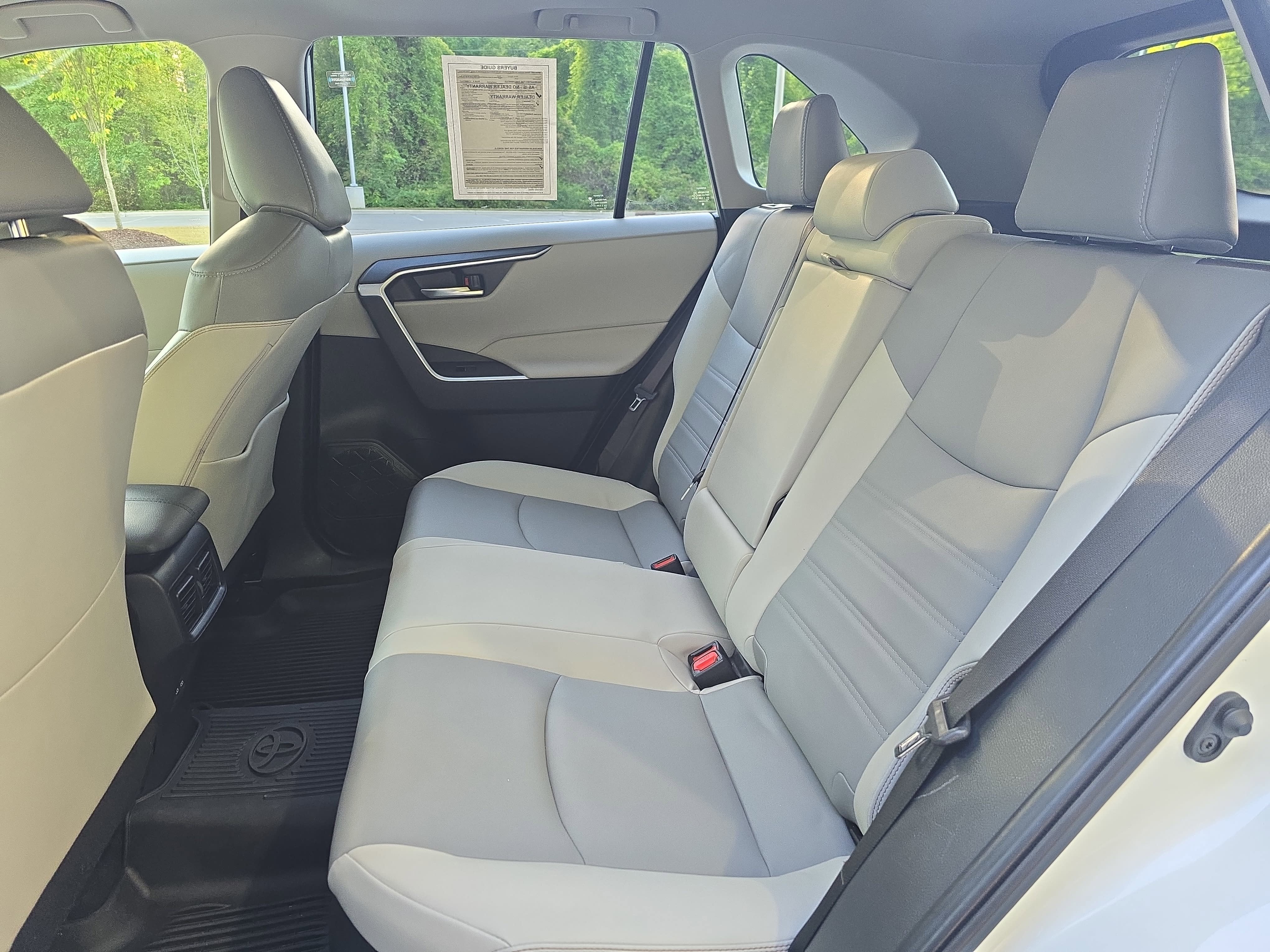 2022 Toyota RAV4 Hybrid Hybrid XLE Premium