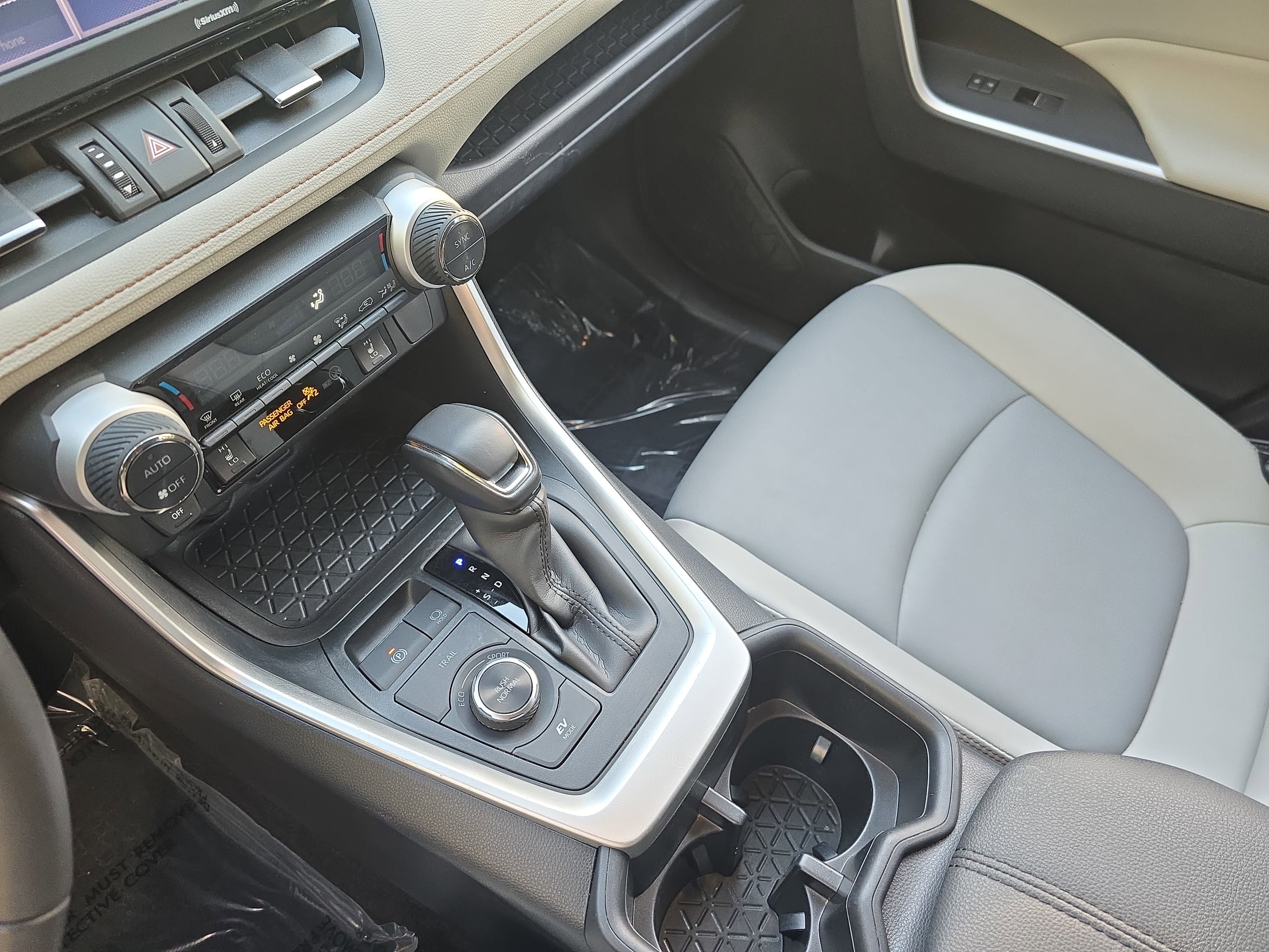 2022 Toyota RAV4 Hybrid Hybrid XLE Premium