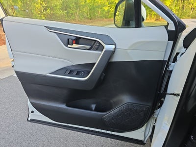 2022 Toyota RAV4 Hybrid Hybrid XLE Premium