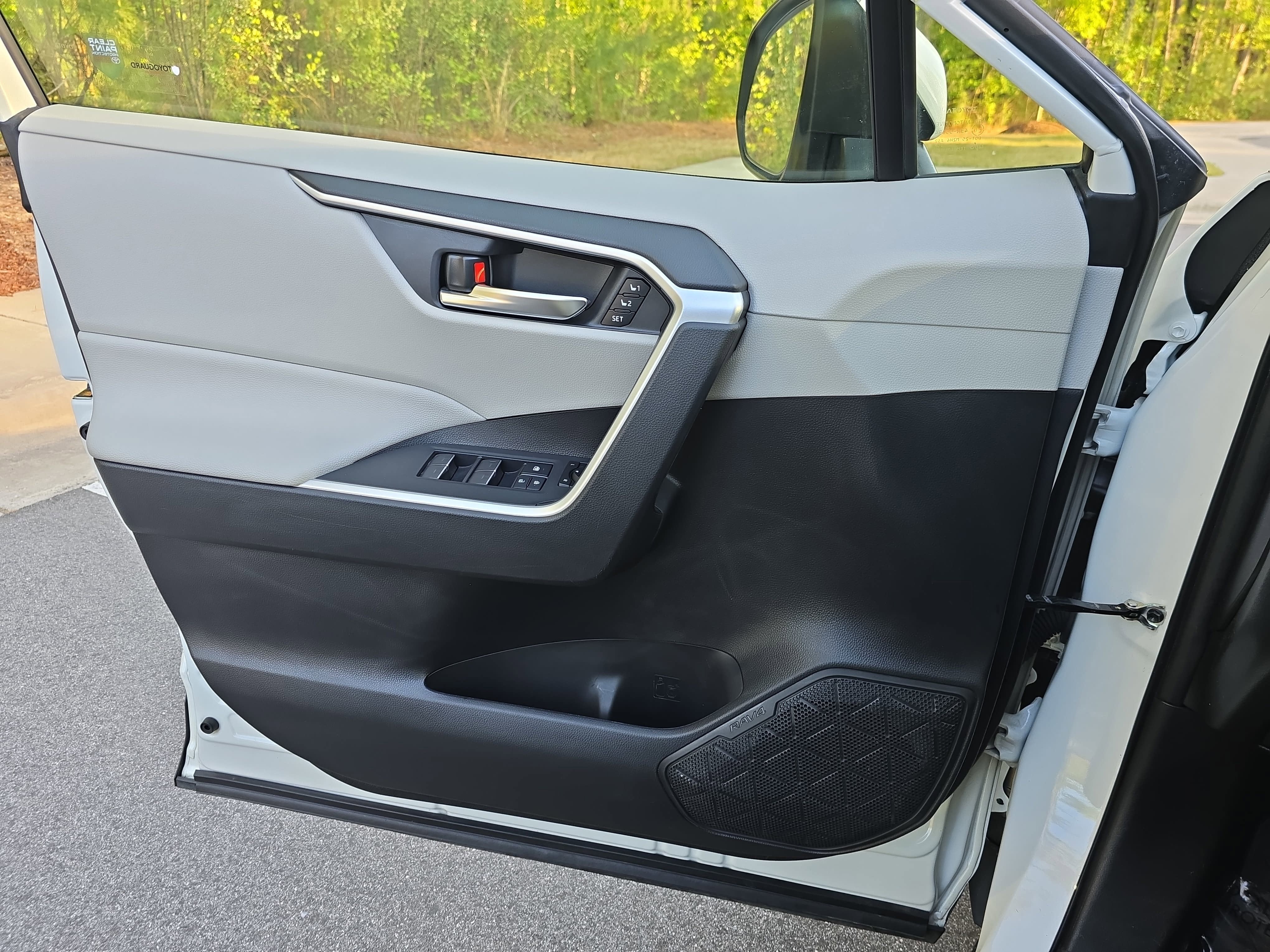 2022 Toyota RAV4 Hybrid Hybrid XLE Premium