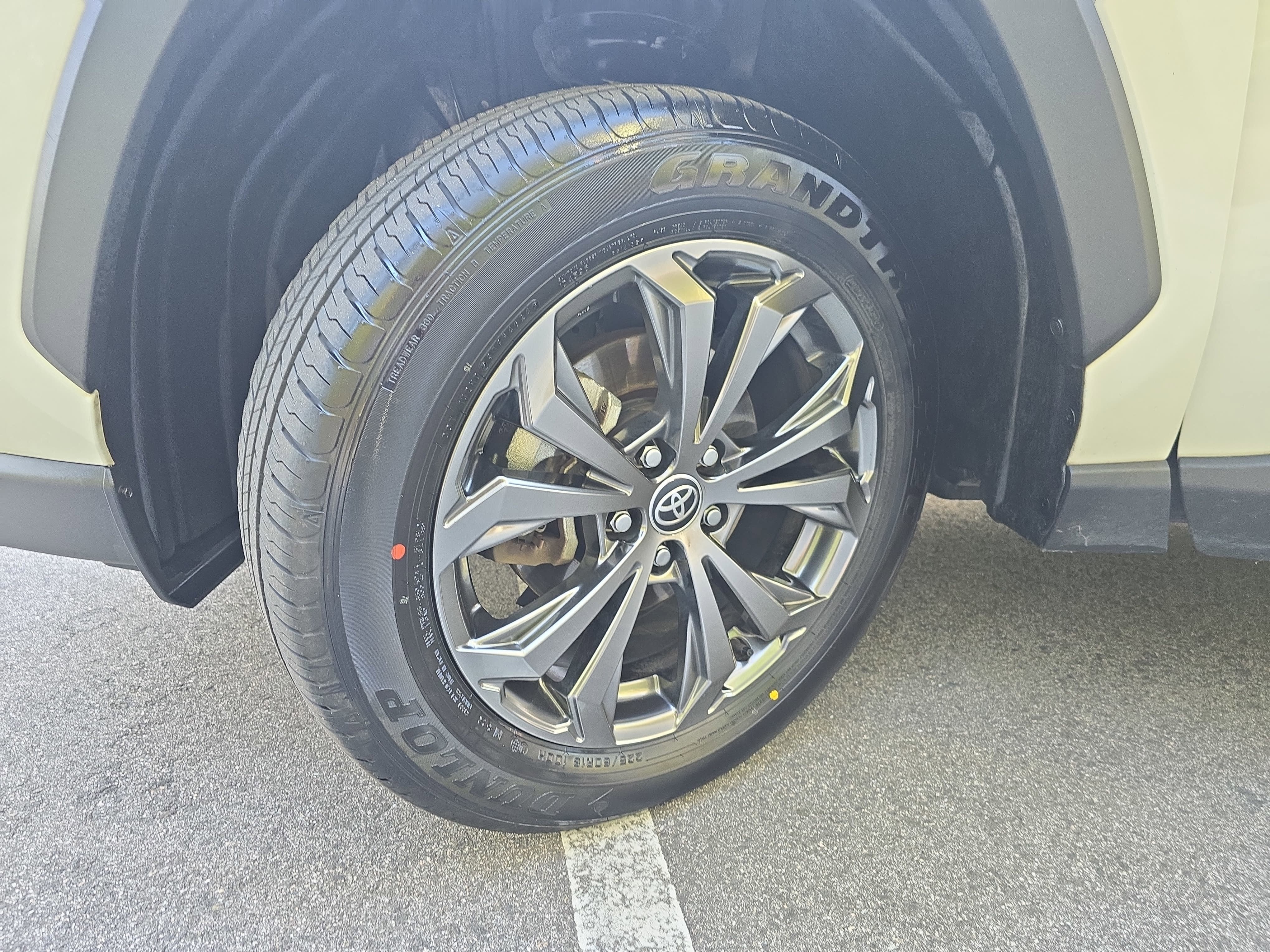 2022 Toyota RAV4 Hybrid Hybrid XLE Premium