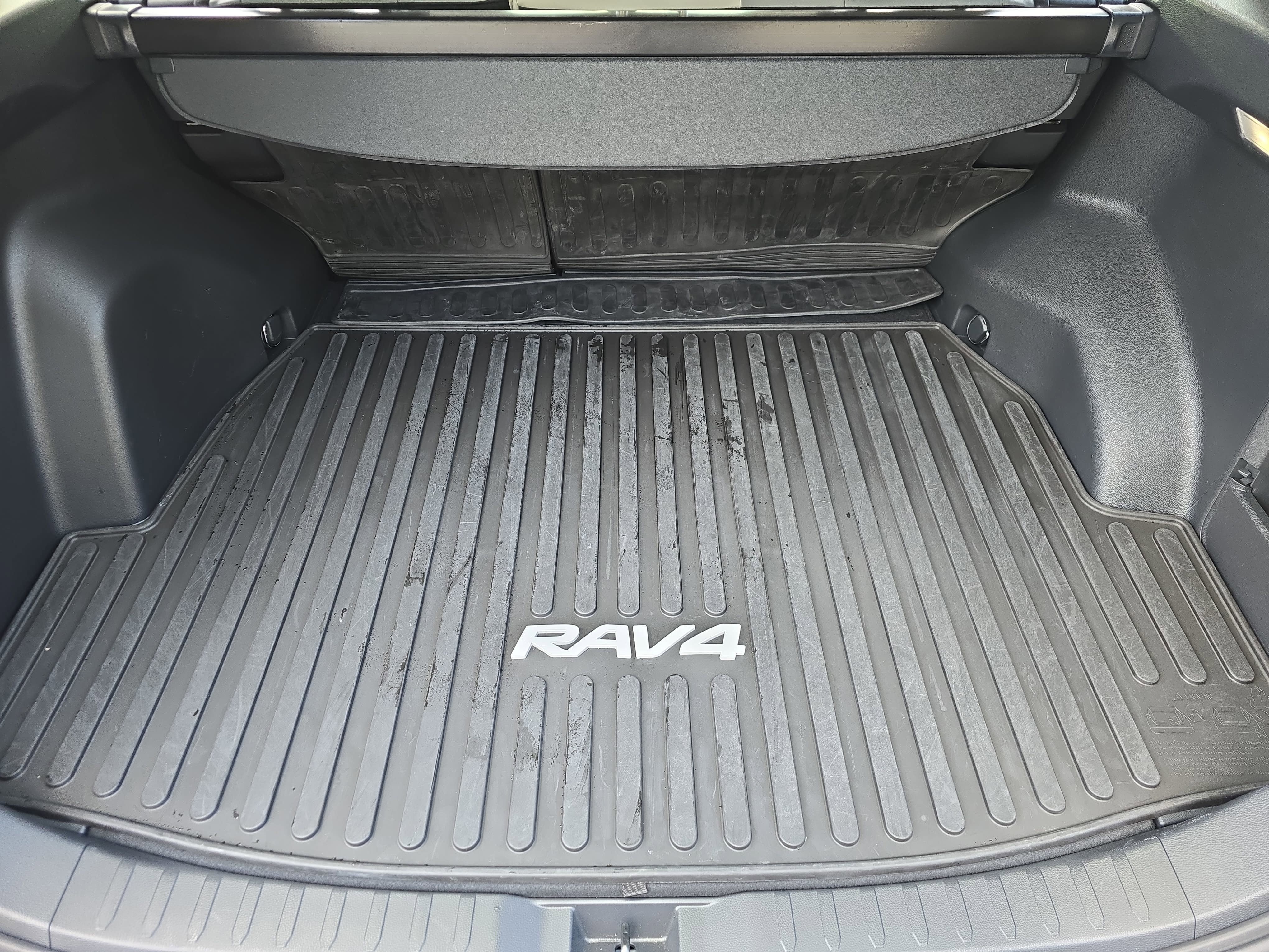 2022 Toyota RAV4 Hybrid Hybrid XLE Premium