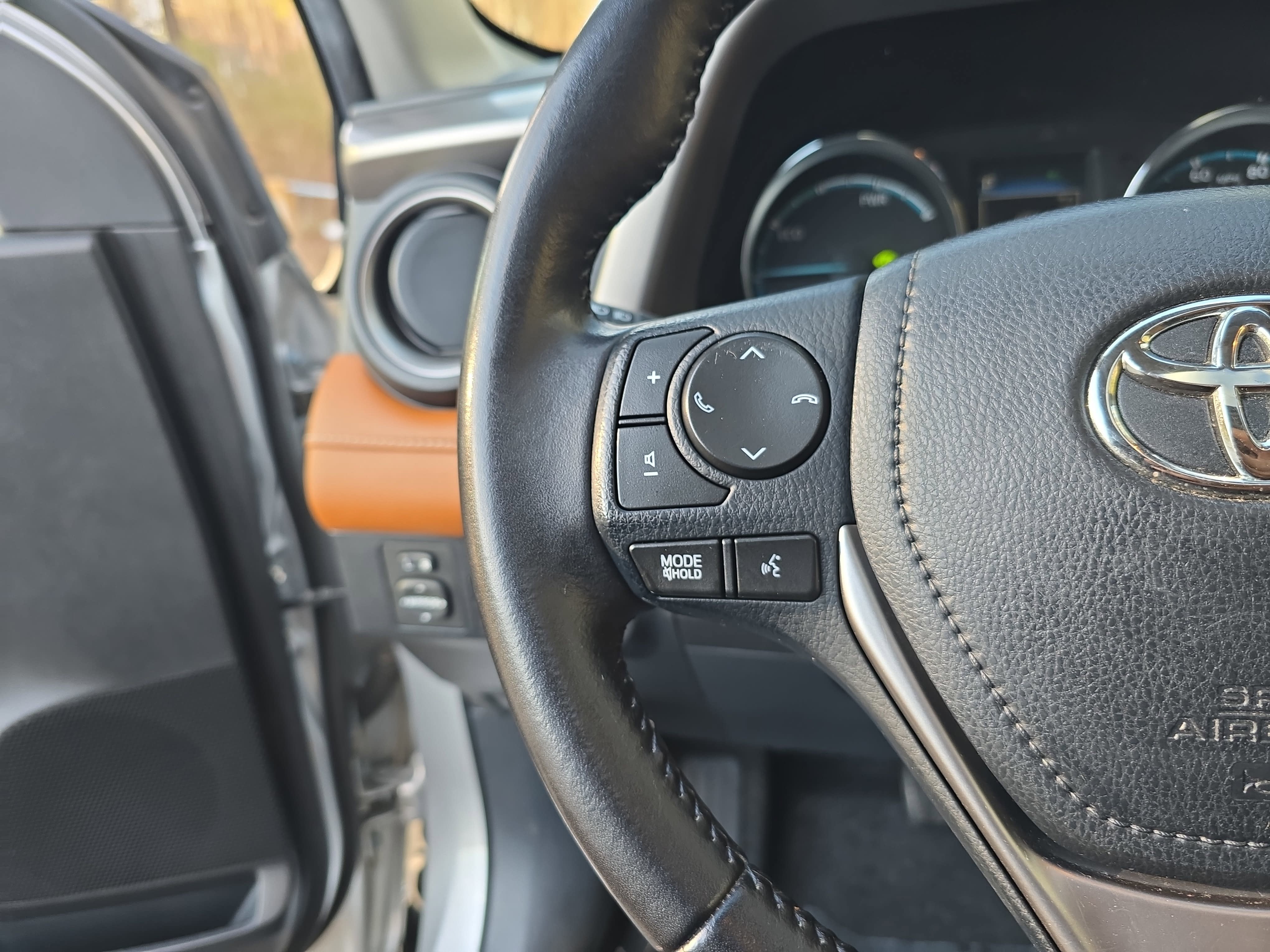 2016 Toyota RAV4 Hybrid Limited