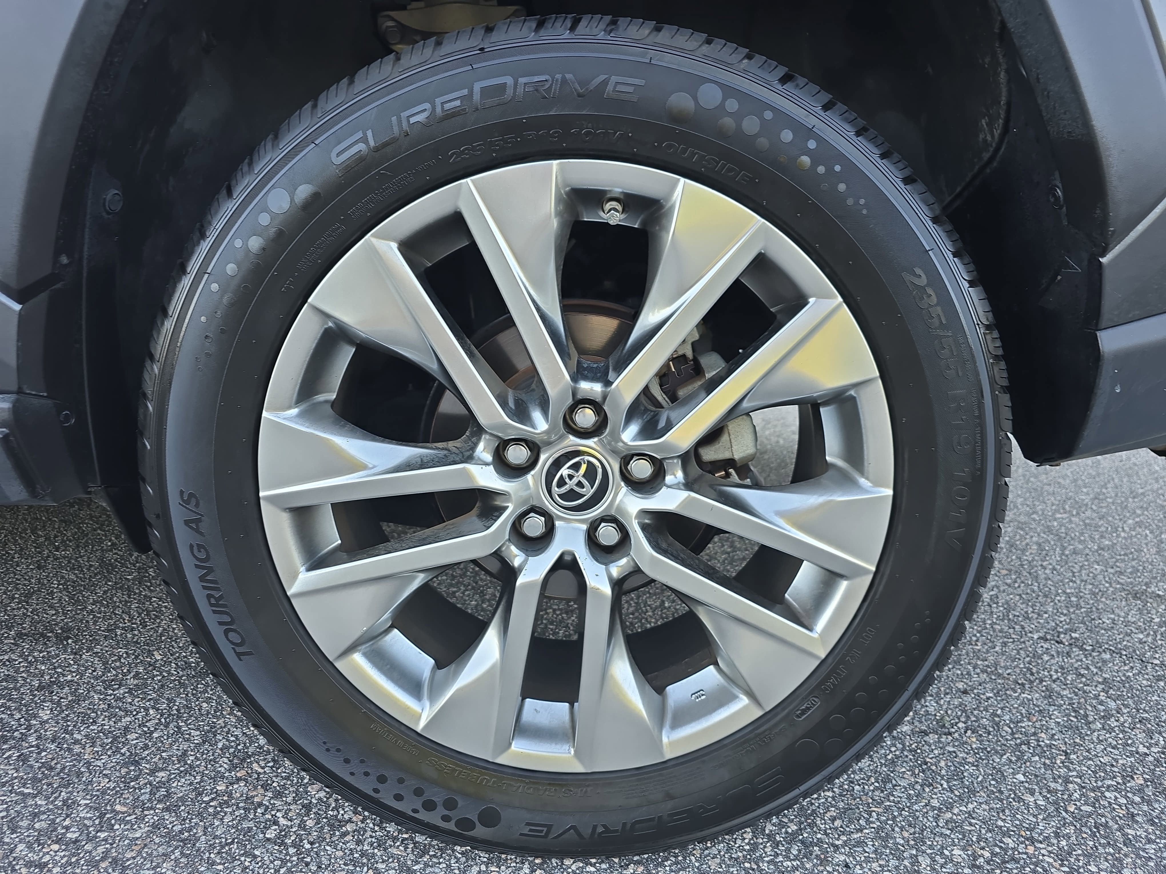 2019 Toyota RAV4 Limited