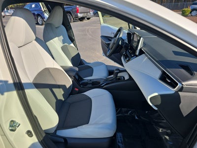 2025 Toyota Corolla Hatchback XSE