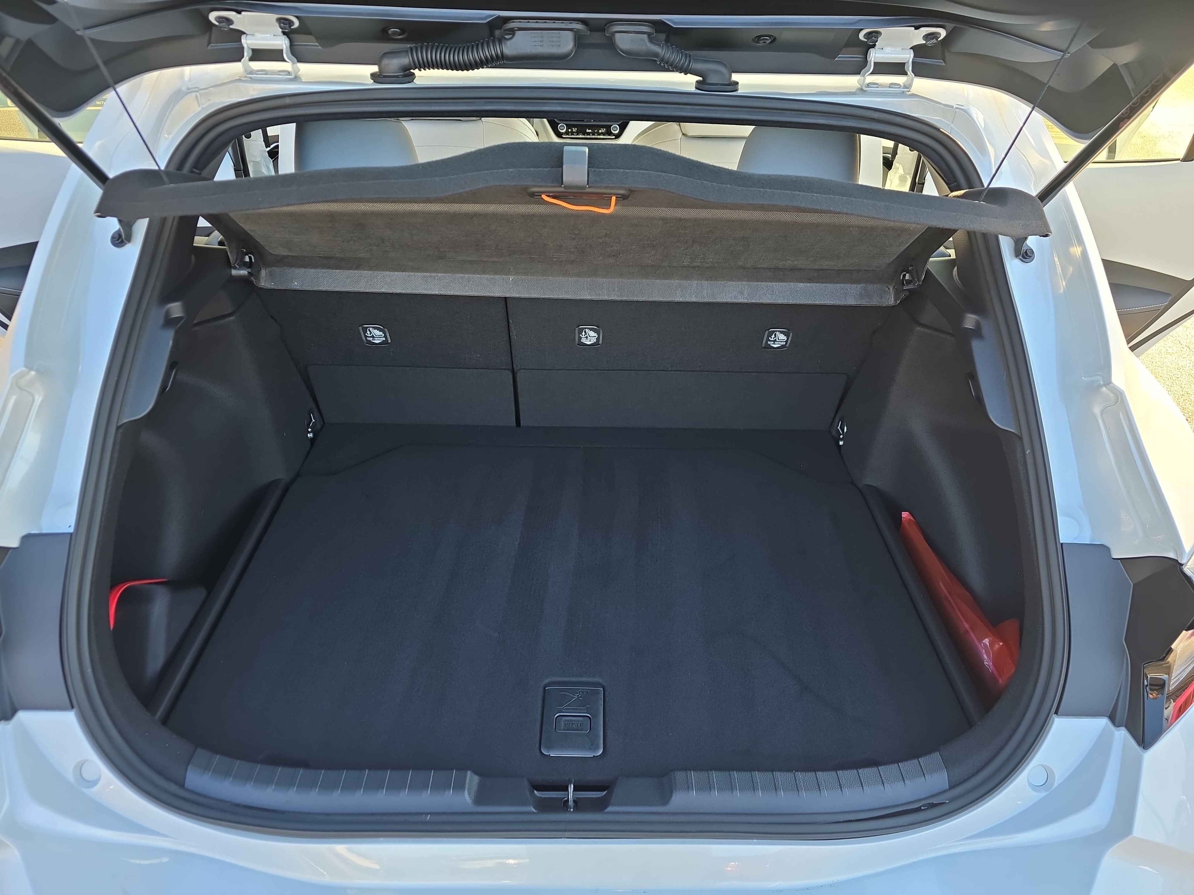 2025 Toyota Corolla Hatchback XSE