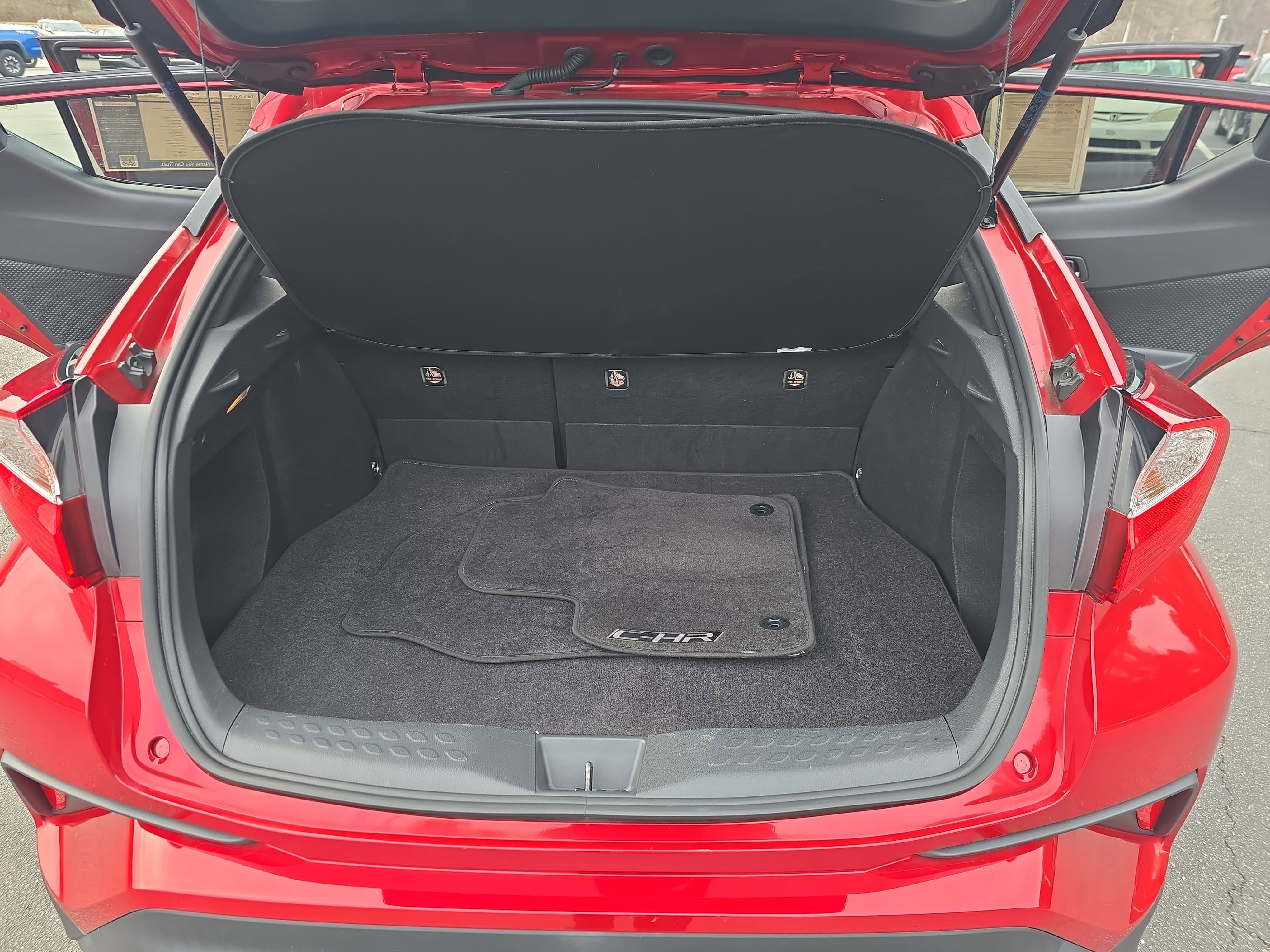 2021 Toyota C-HR XLE