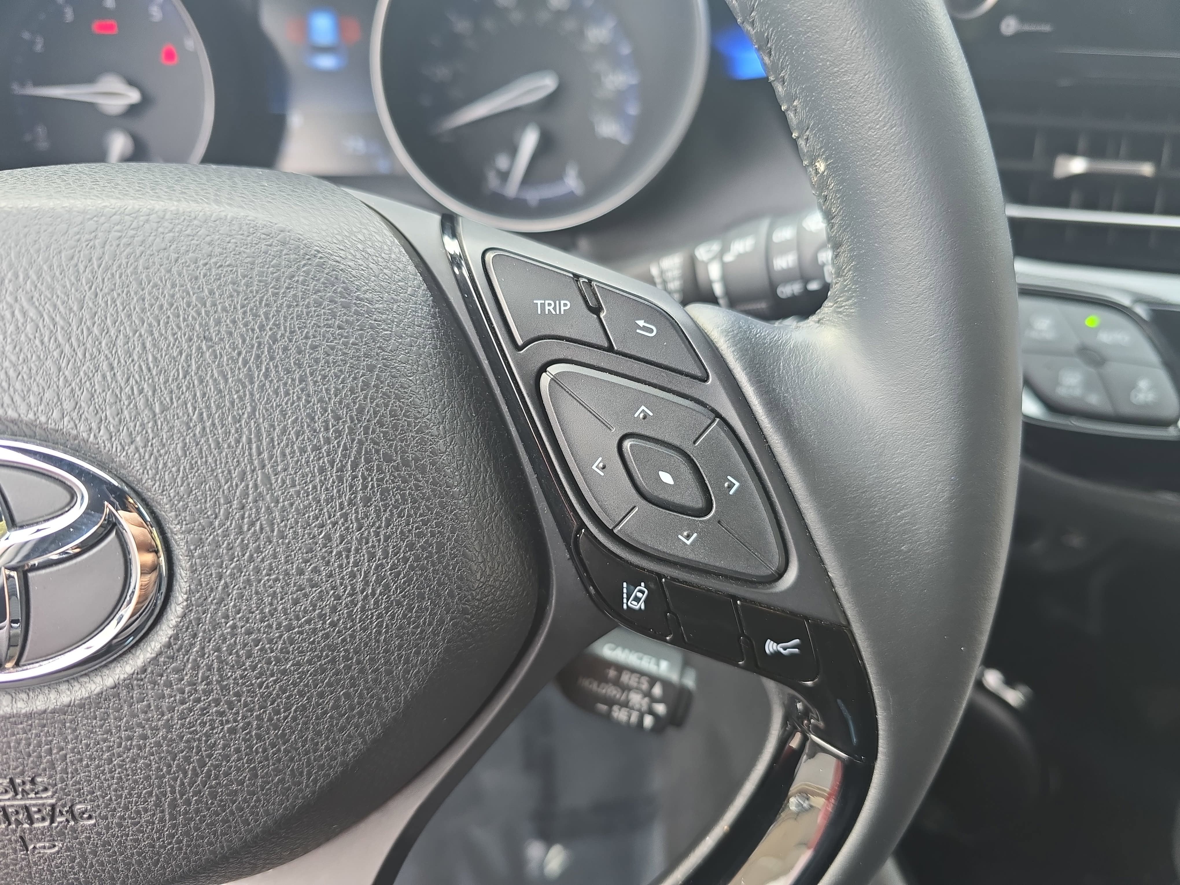 2021 Toyota C-HR XLE