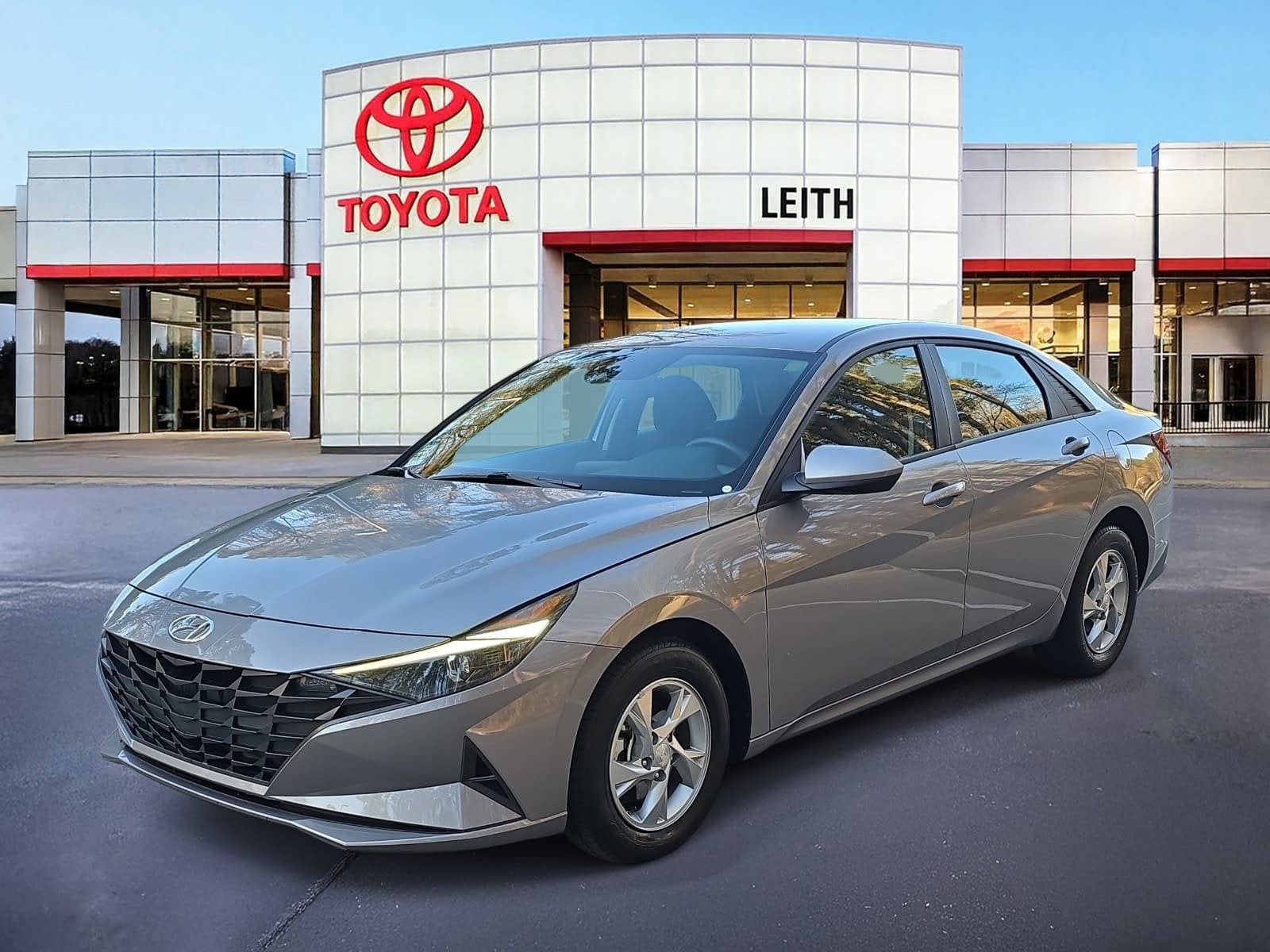 2023 Hyundai Elantra SE