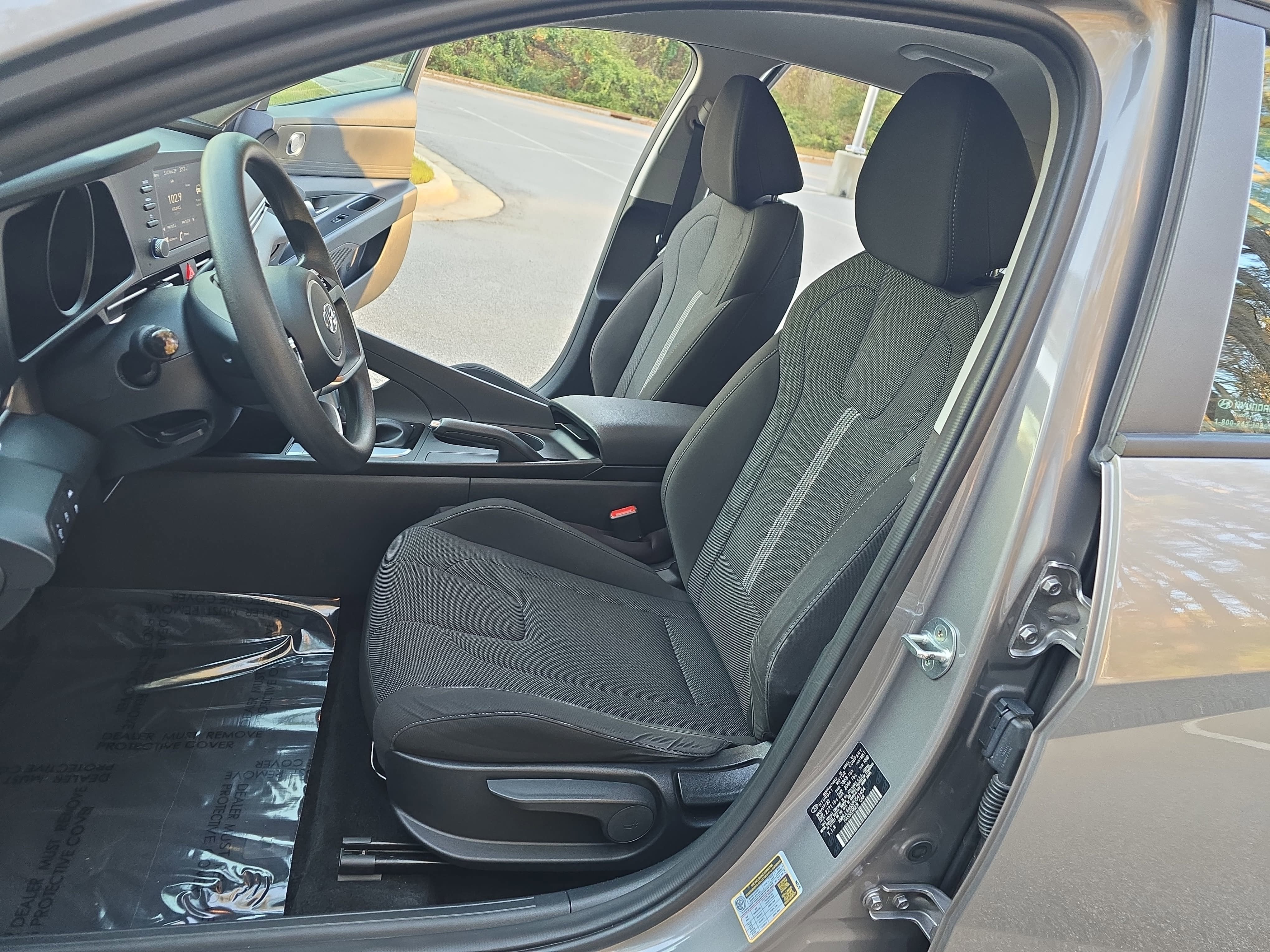 2023 Hyundai Elantra SE