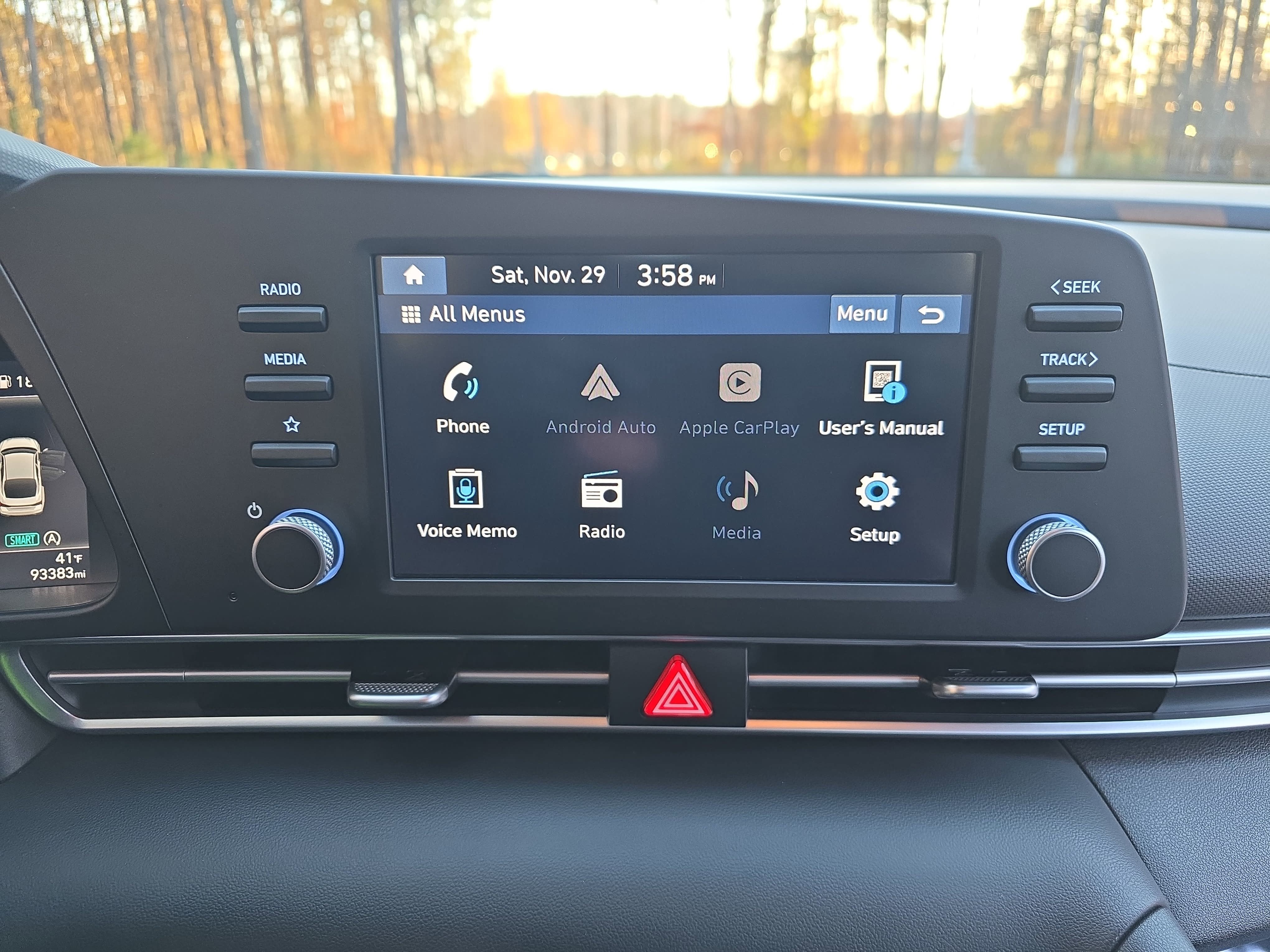 2023 Hyundai Elantra SE