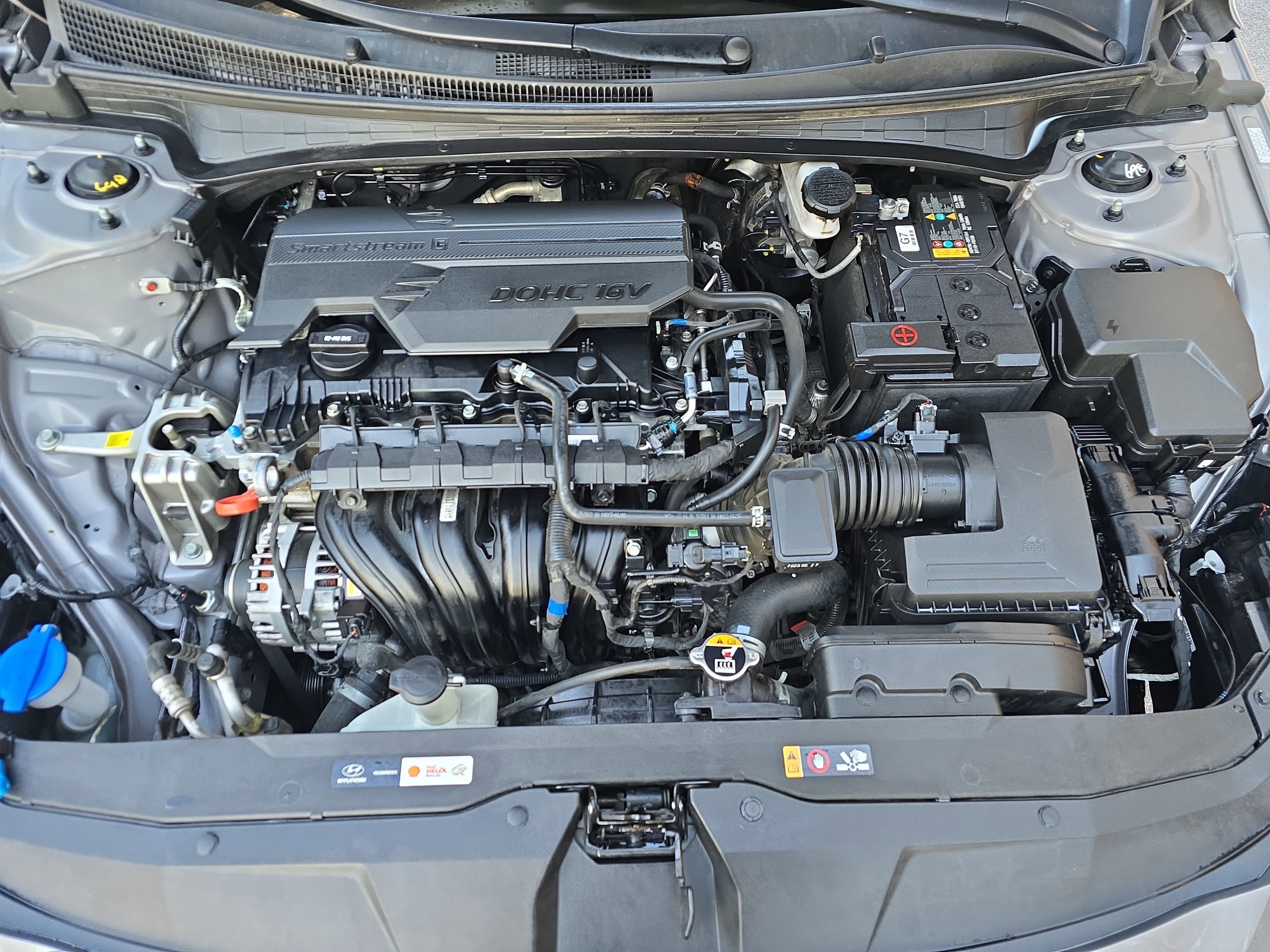 2023 Hyundai Elantra SE