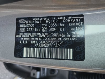 2023 Hyundai Elantra SE