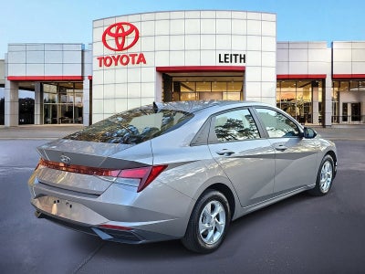 2023 Hyundai Elantra SE