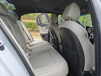 2022 Genesis G70 2.0T