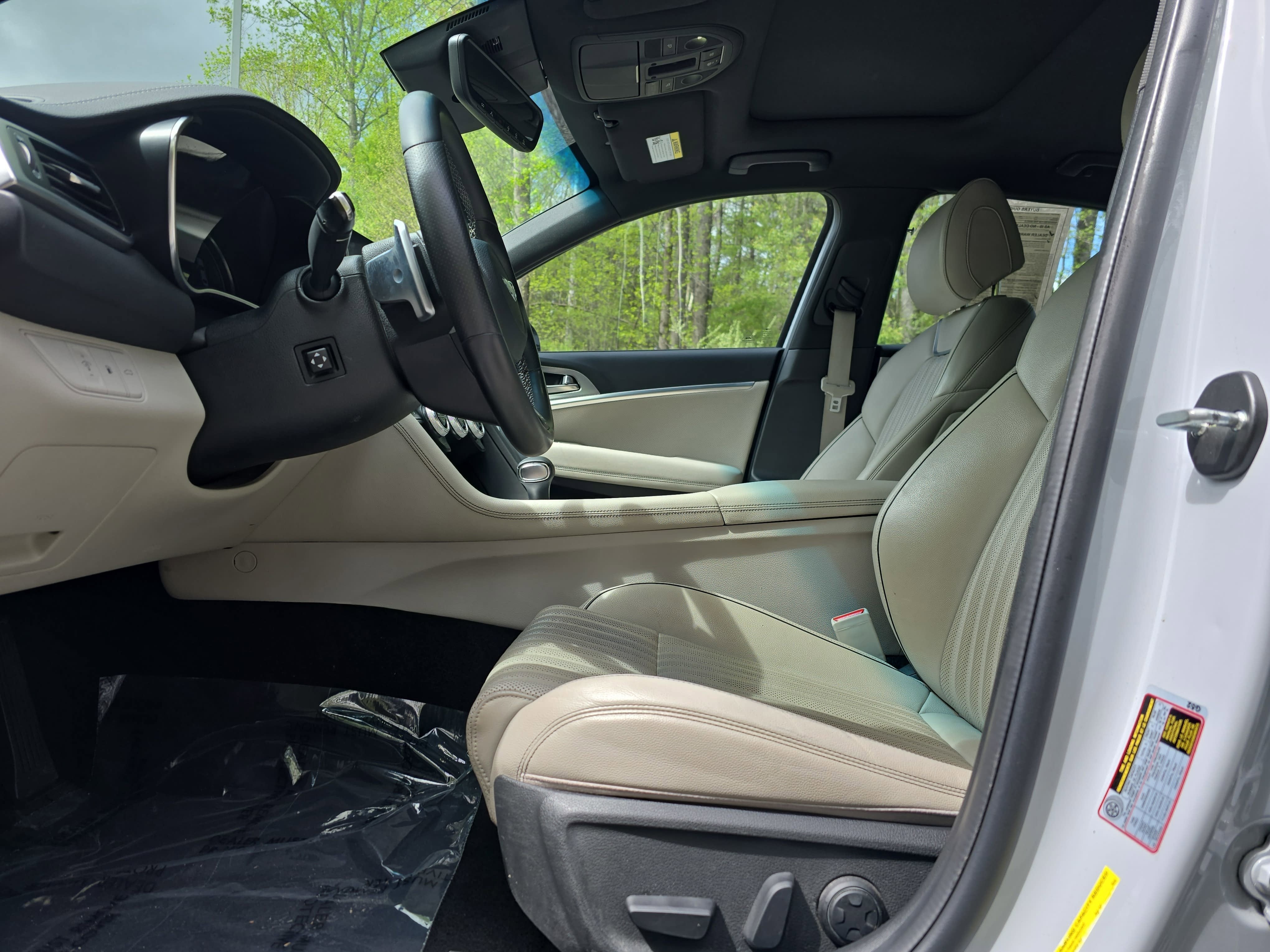 2022 Genesis G70 2.0T