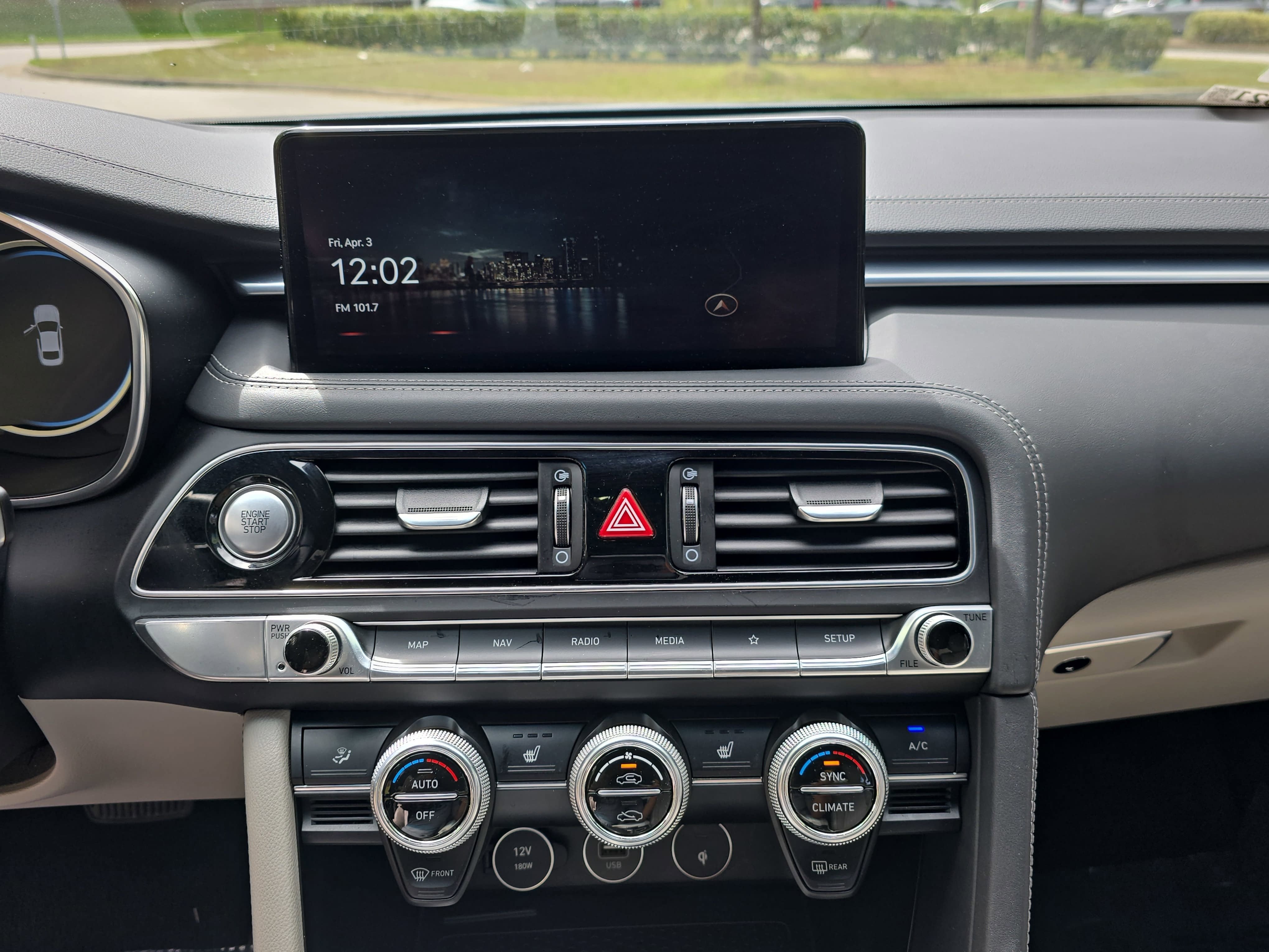 2022 Genesis G70 2.0T