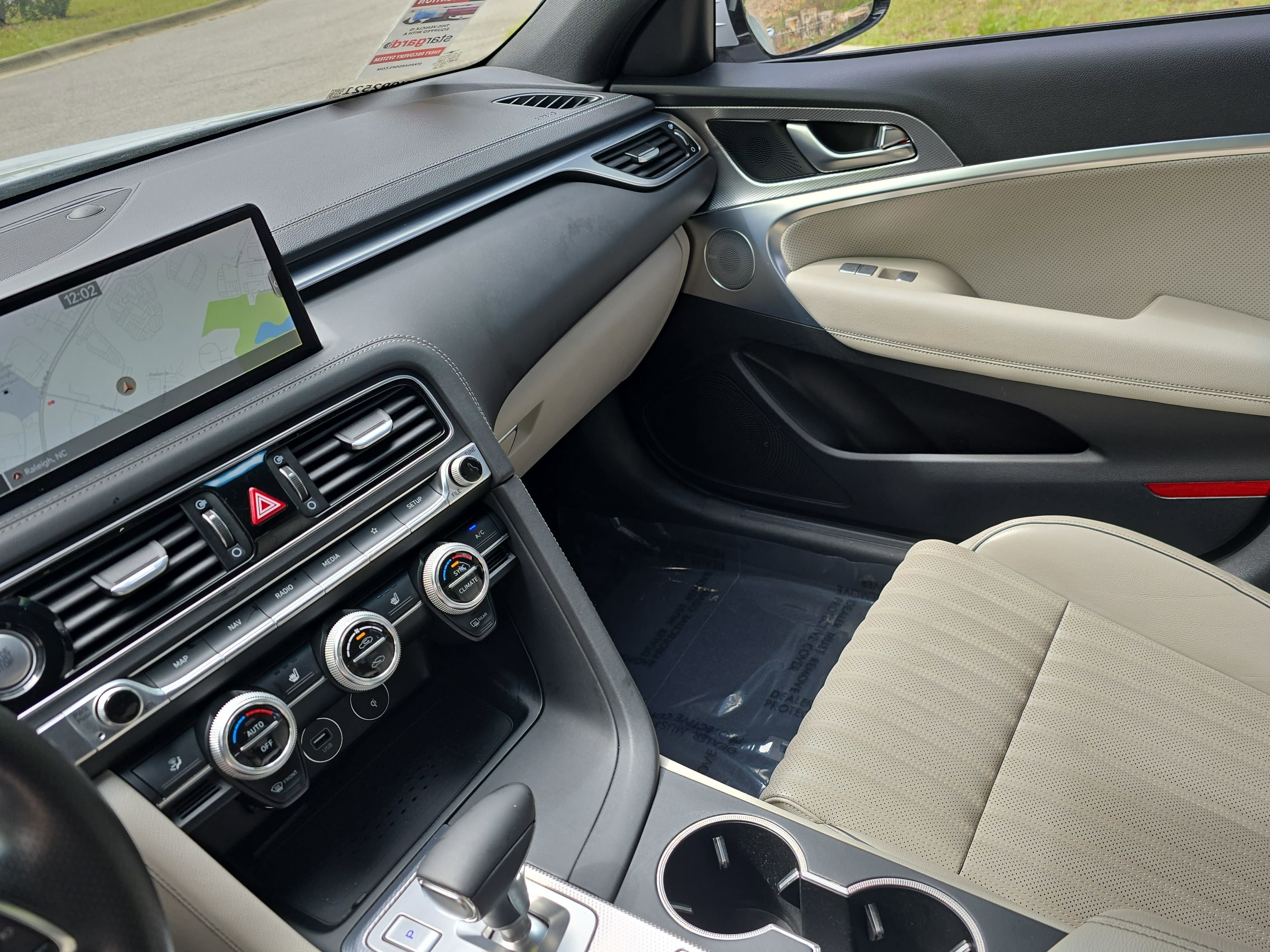 2022 Genesis G70 2.0T