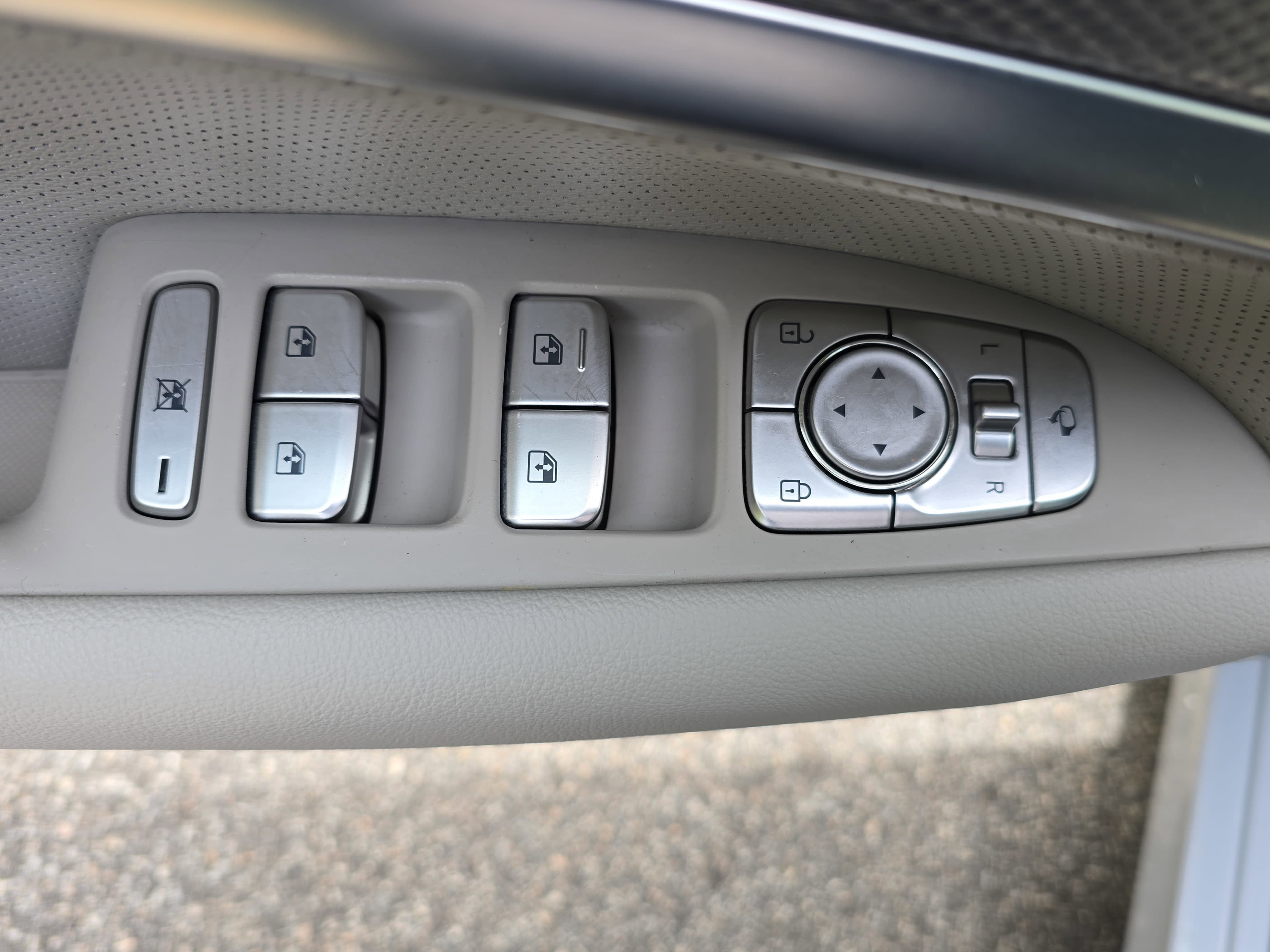 2022 Genesis G70 2.0T