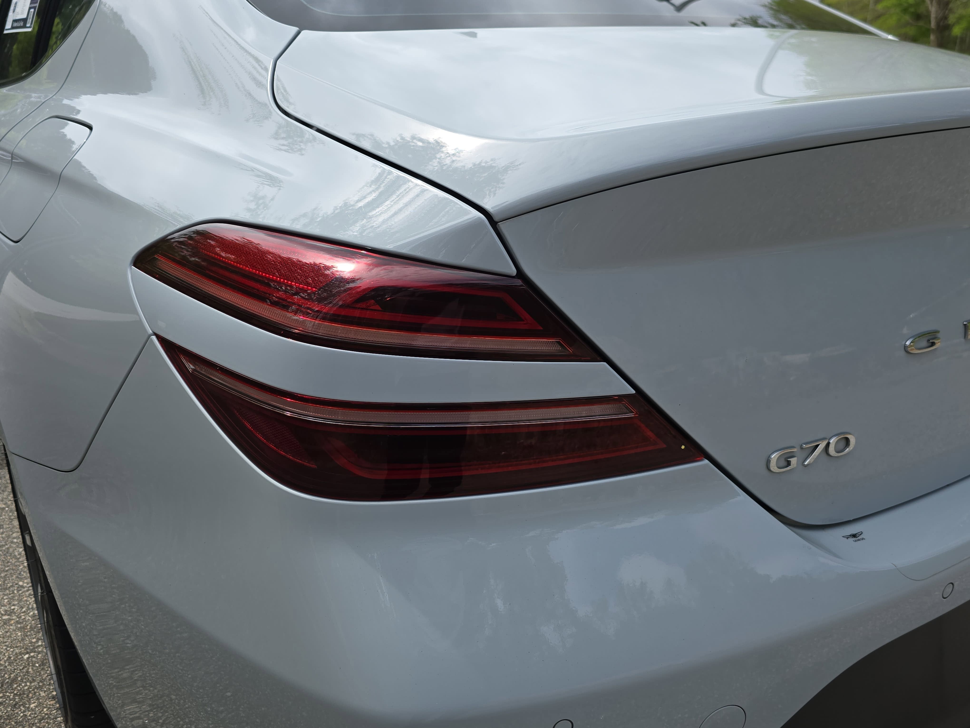 2022 Genesis G70 2.0T