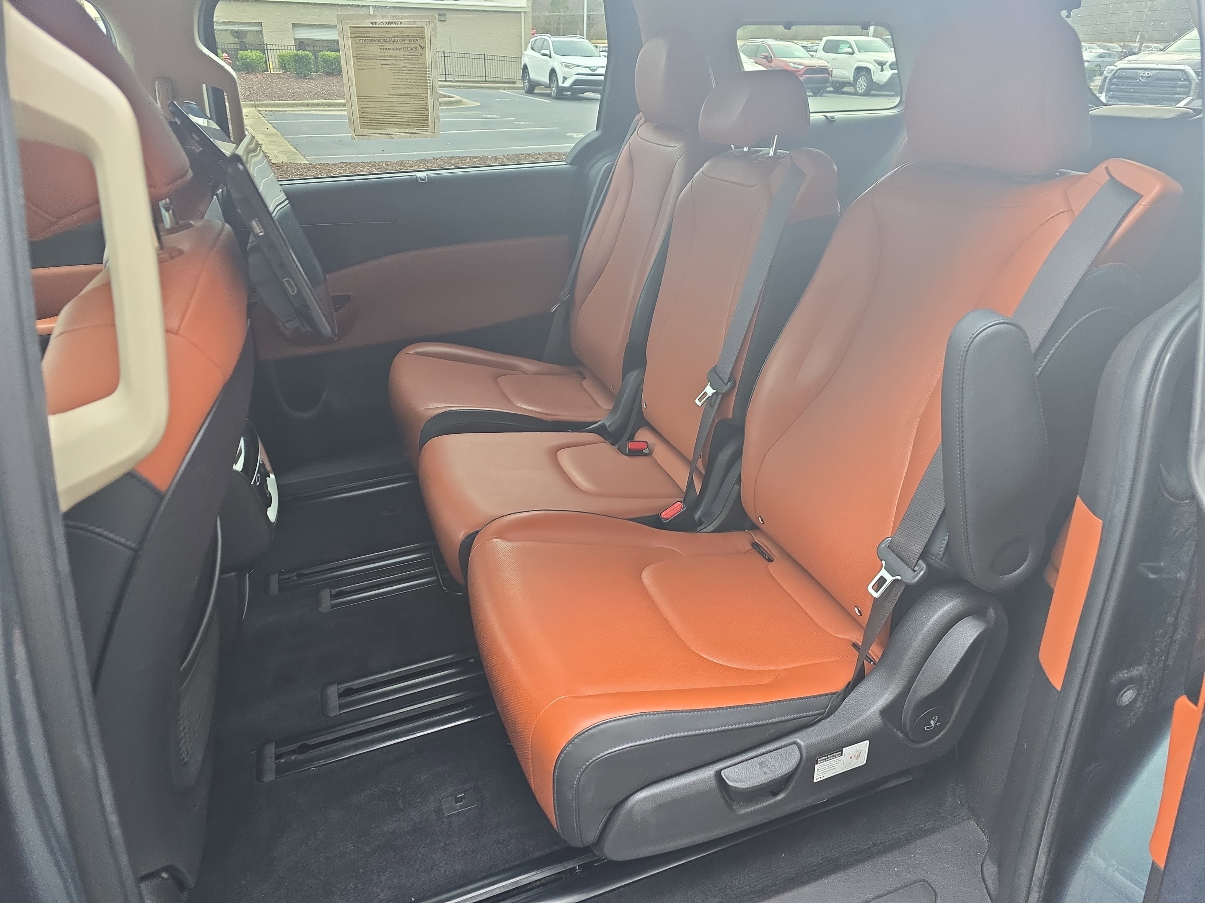 2022 Kia Carnival SX