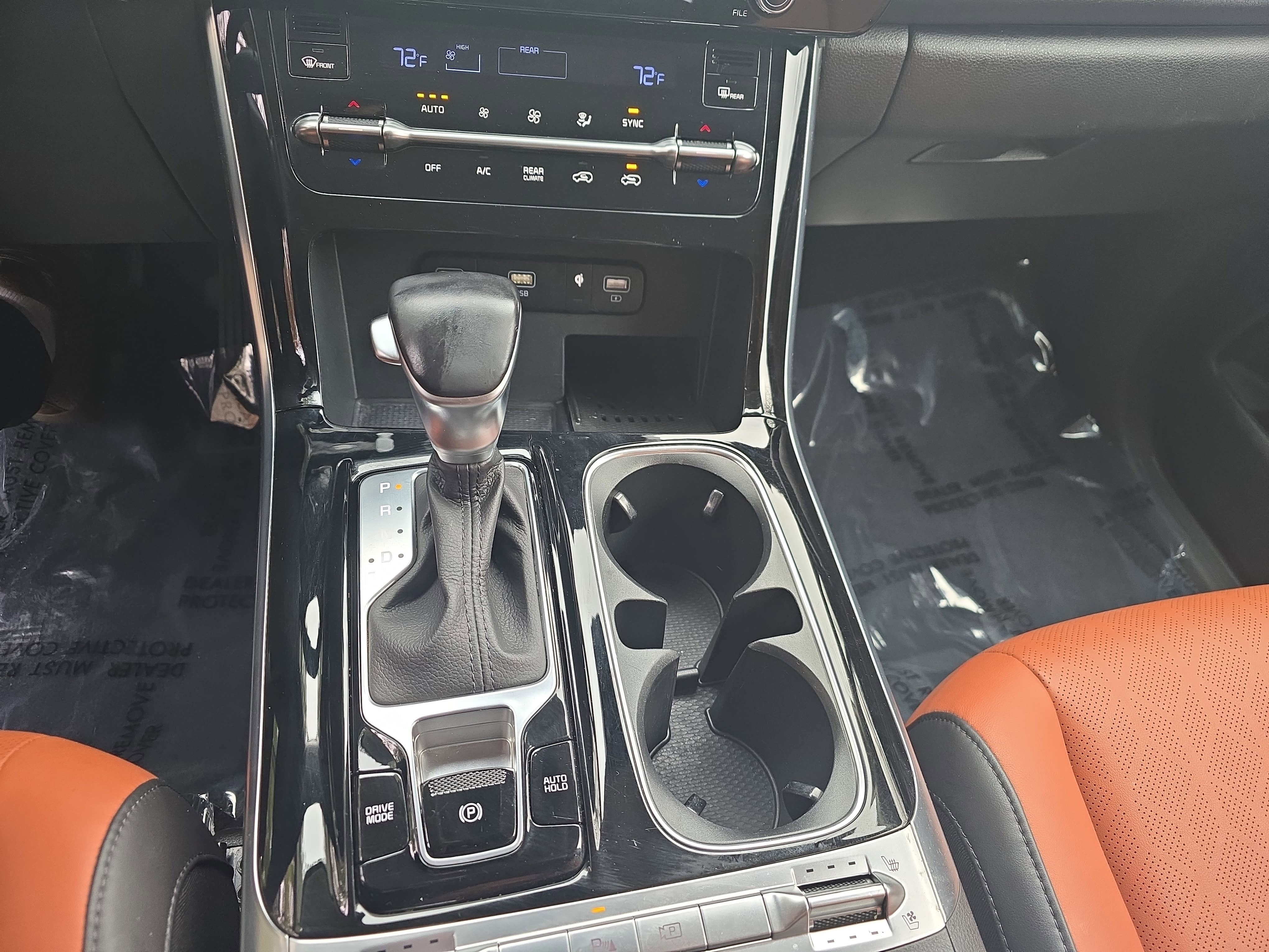 2022 Kia Carnival SX