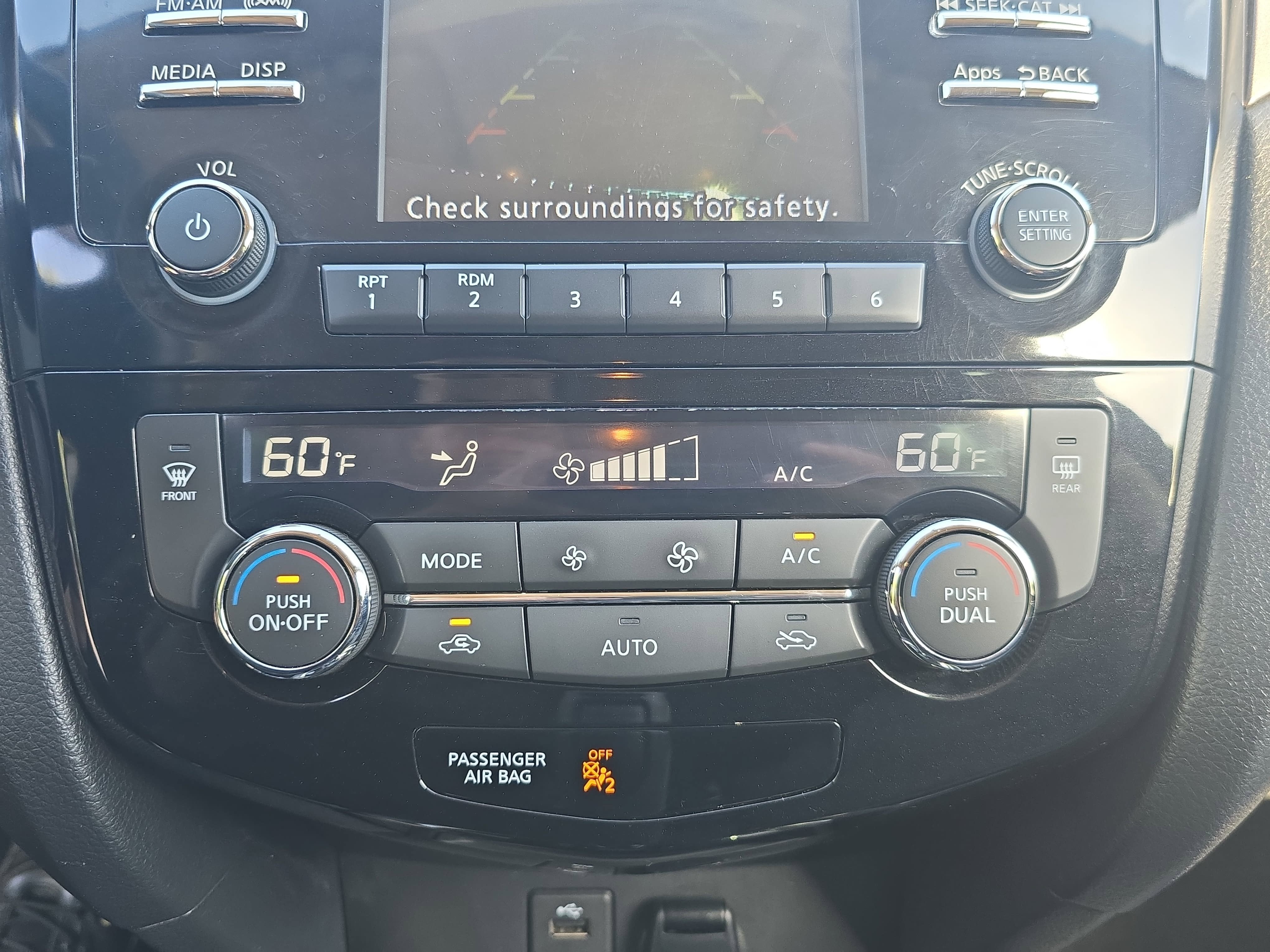 2015 Nissan Rogue SV