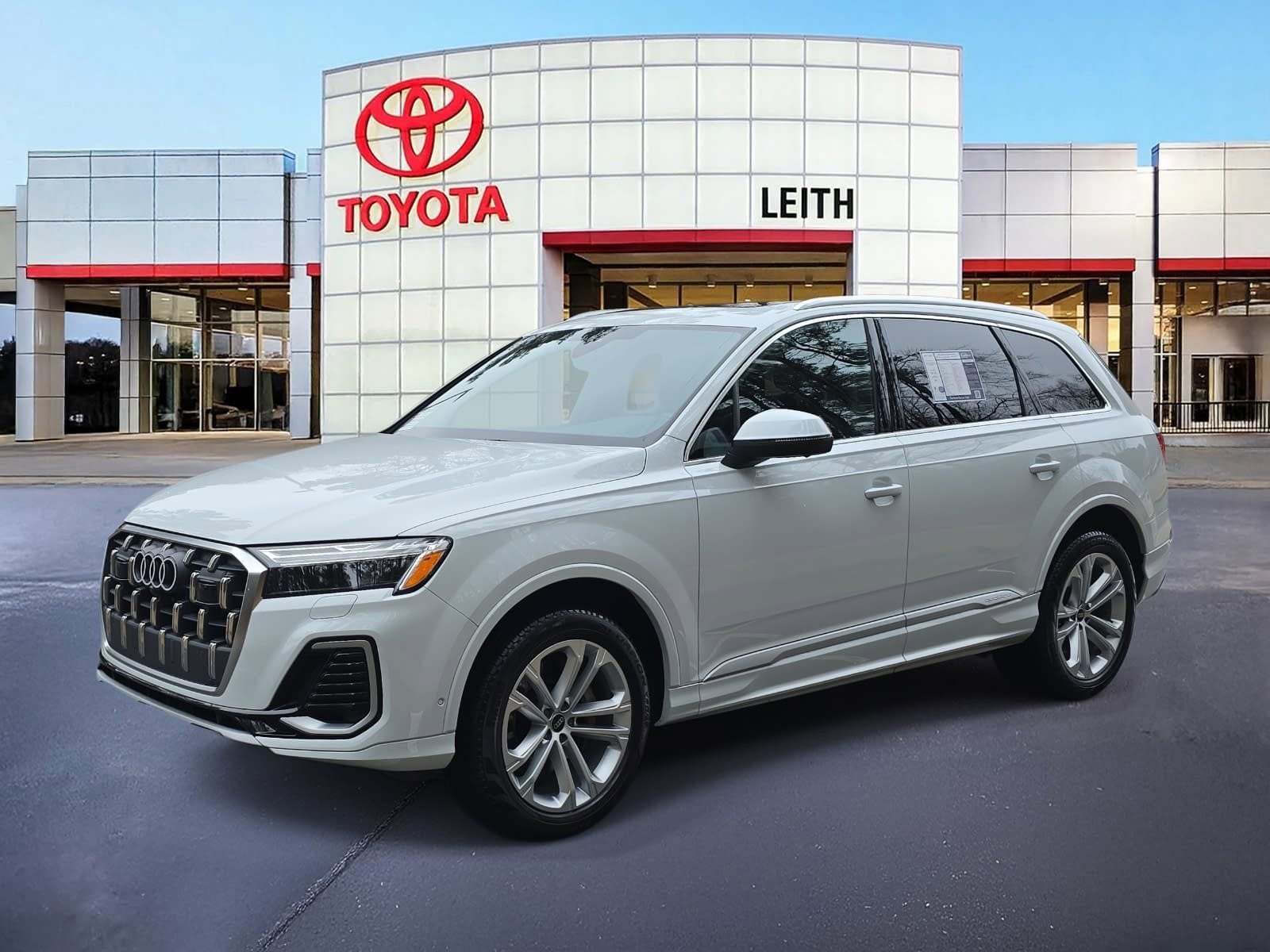 2025 Audi Q7 Premium